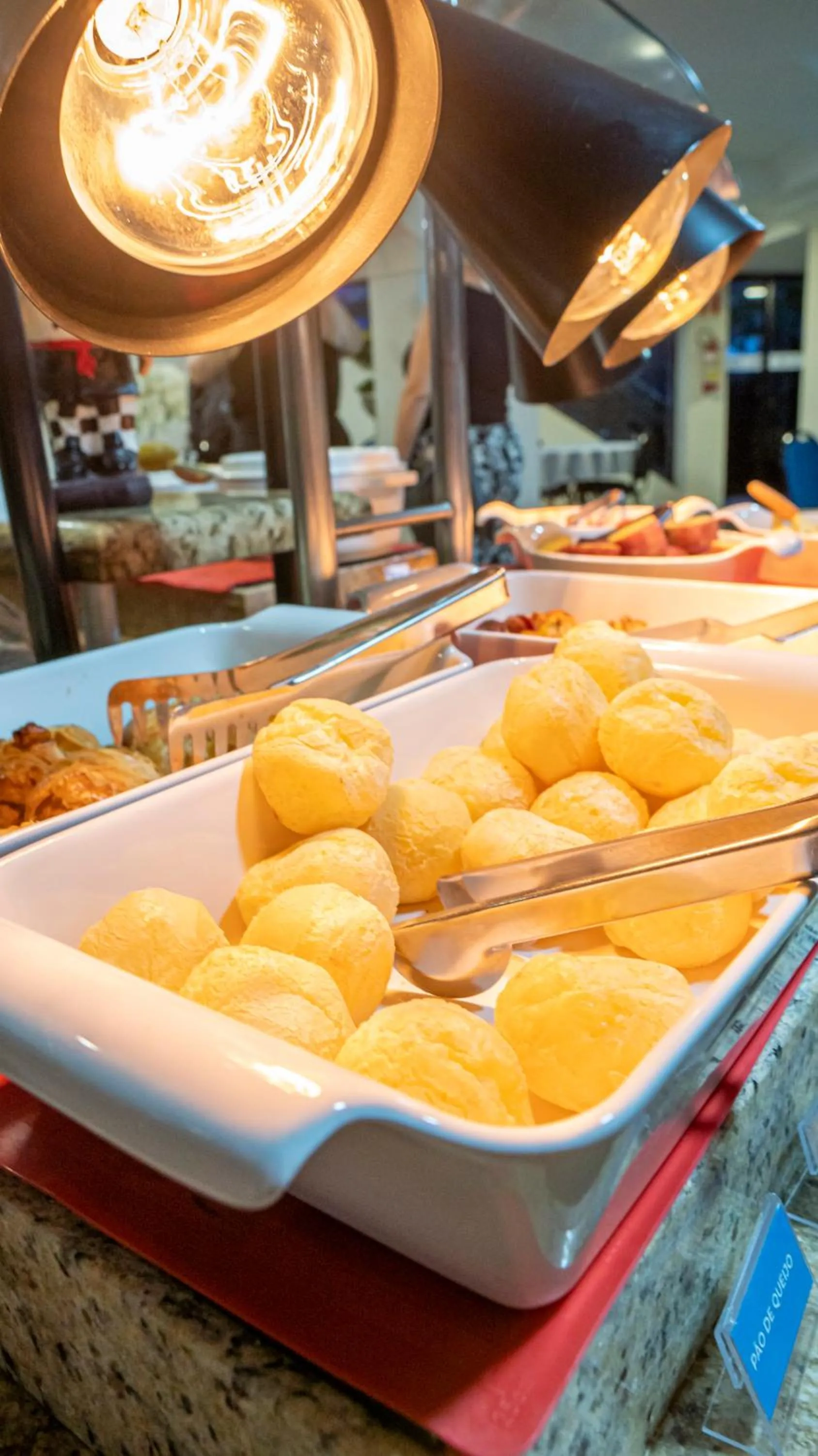 Buffet breakfast in Hotel Portinari Centro