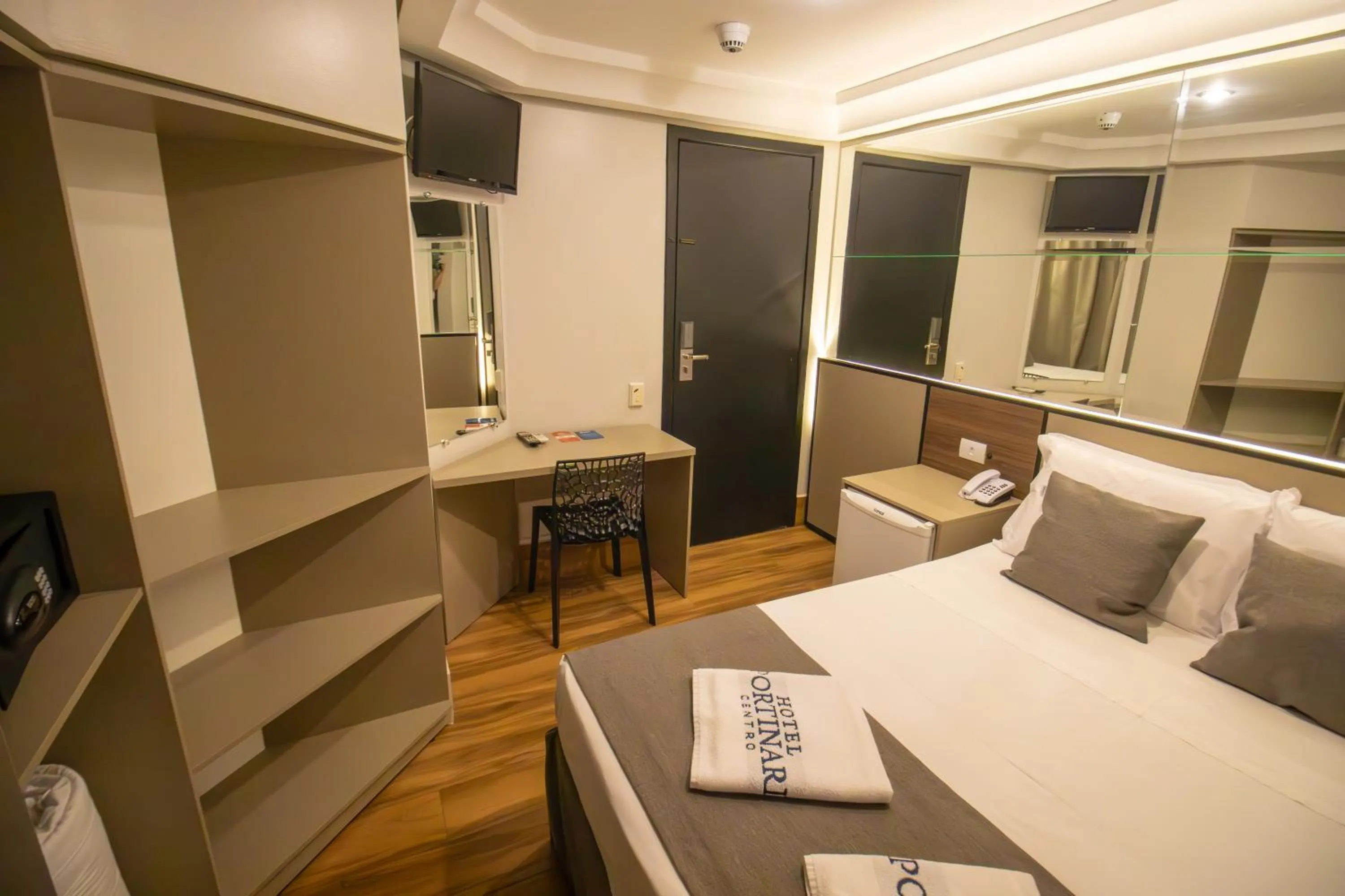 Photo of the whole room, Bed in Hotel Portinari Centro