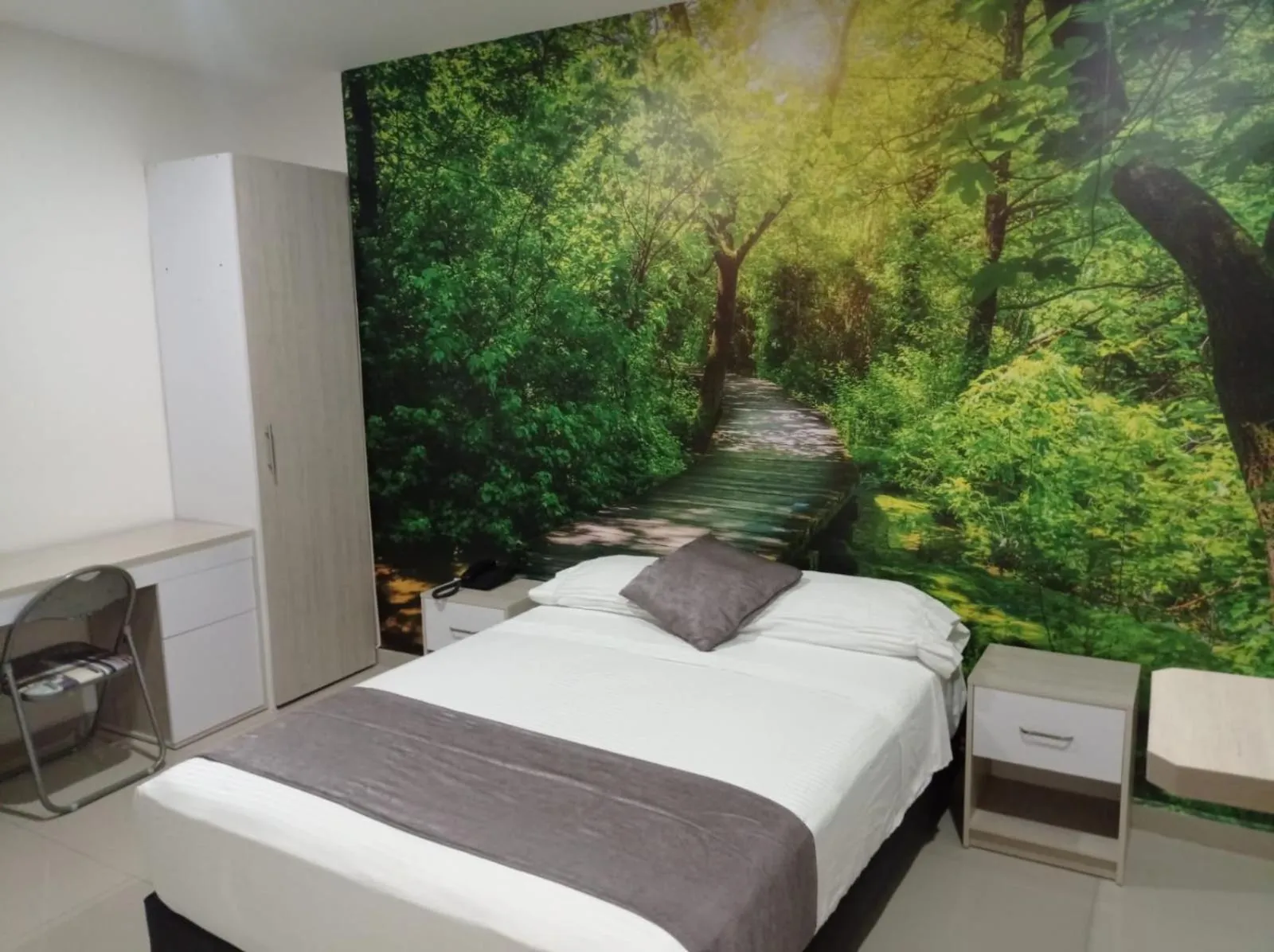 Bed in Hotel Granada Loft