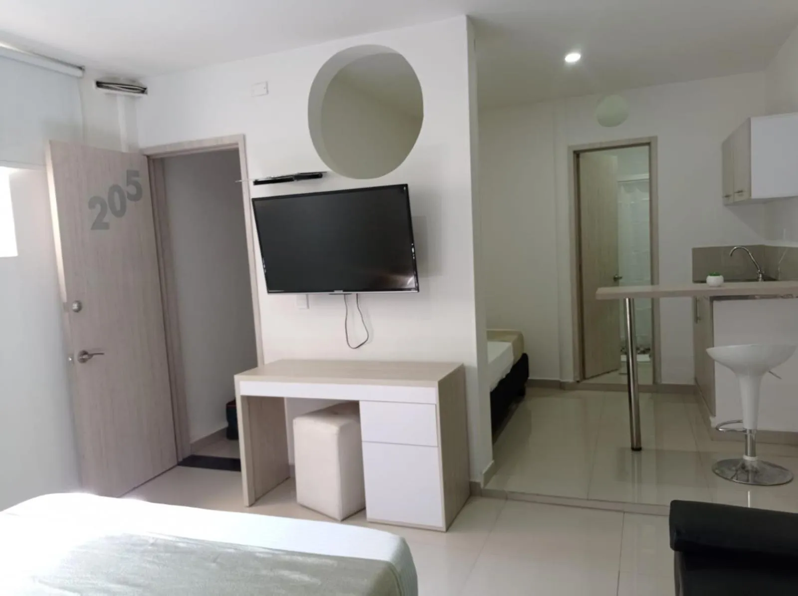 Bed in Hotel Granada Loft