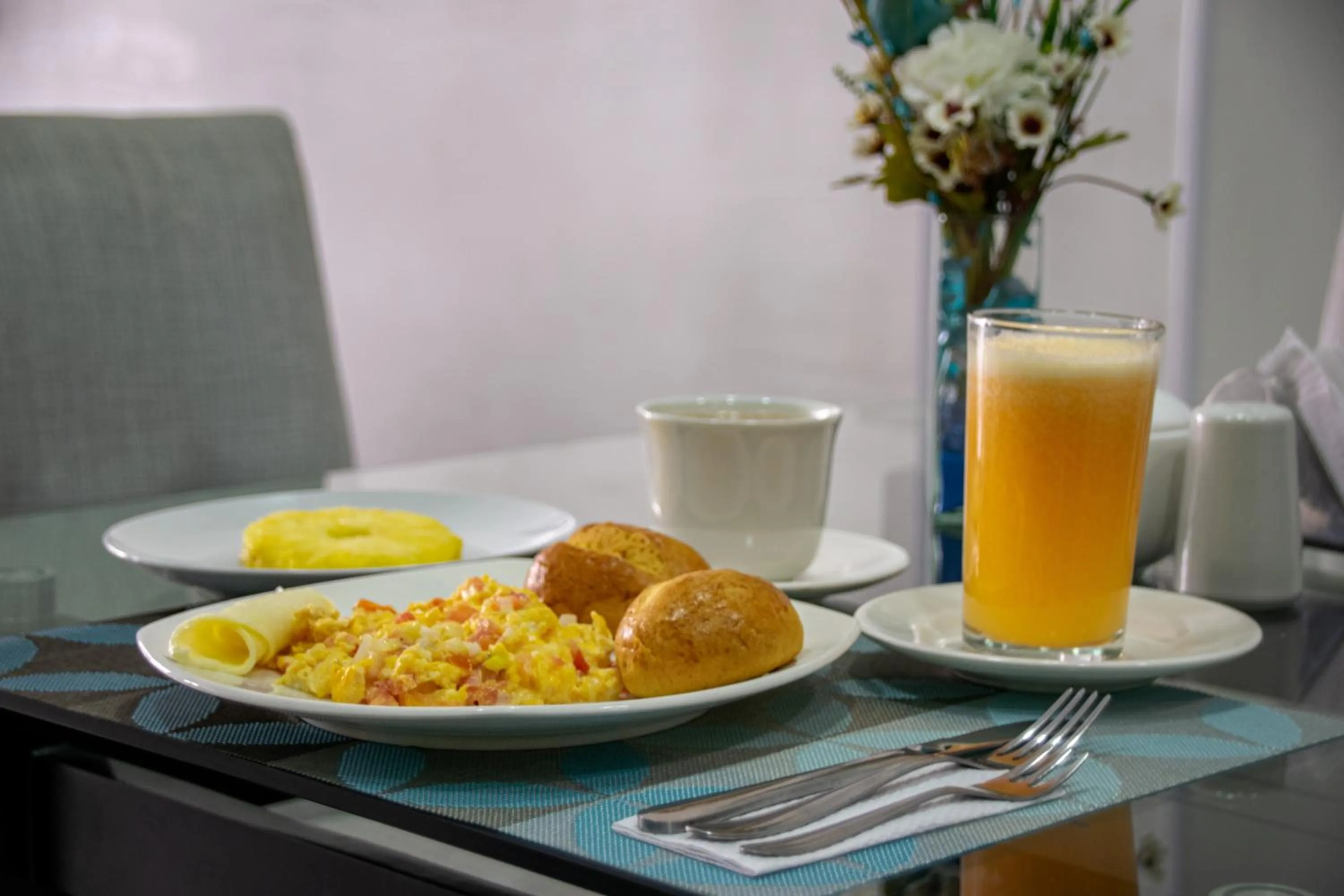 Breakfast in Hotel Granada Loft