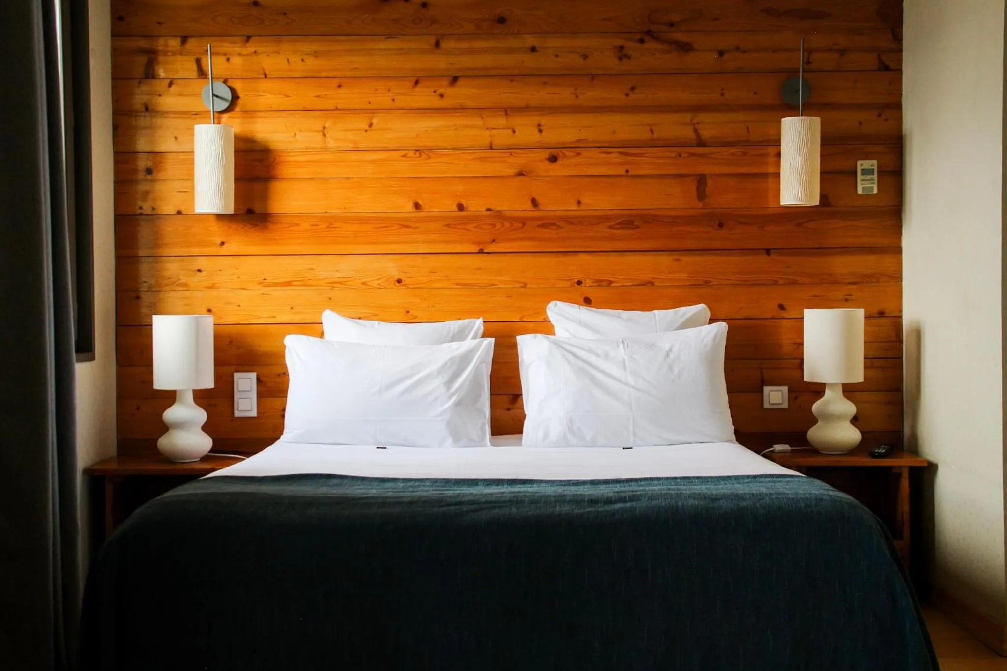 Bedroom, Bed in Hôtel La Riviera Victoria