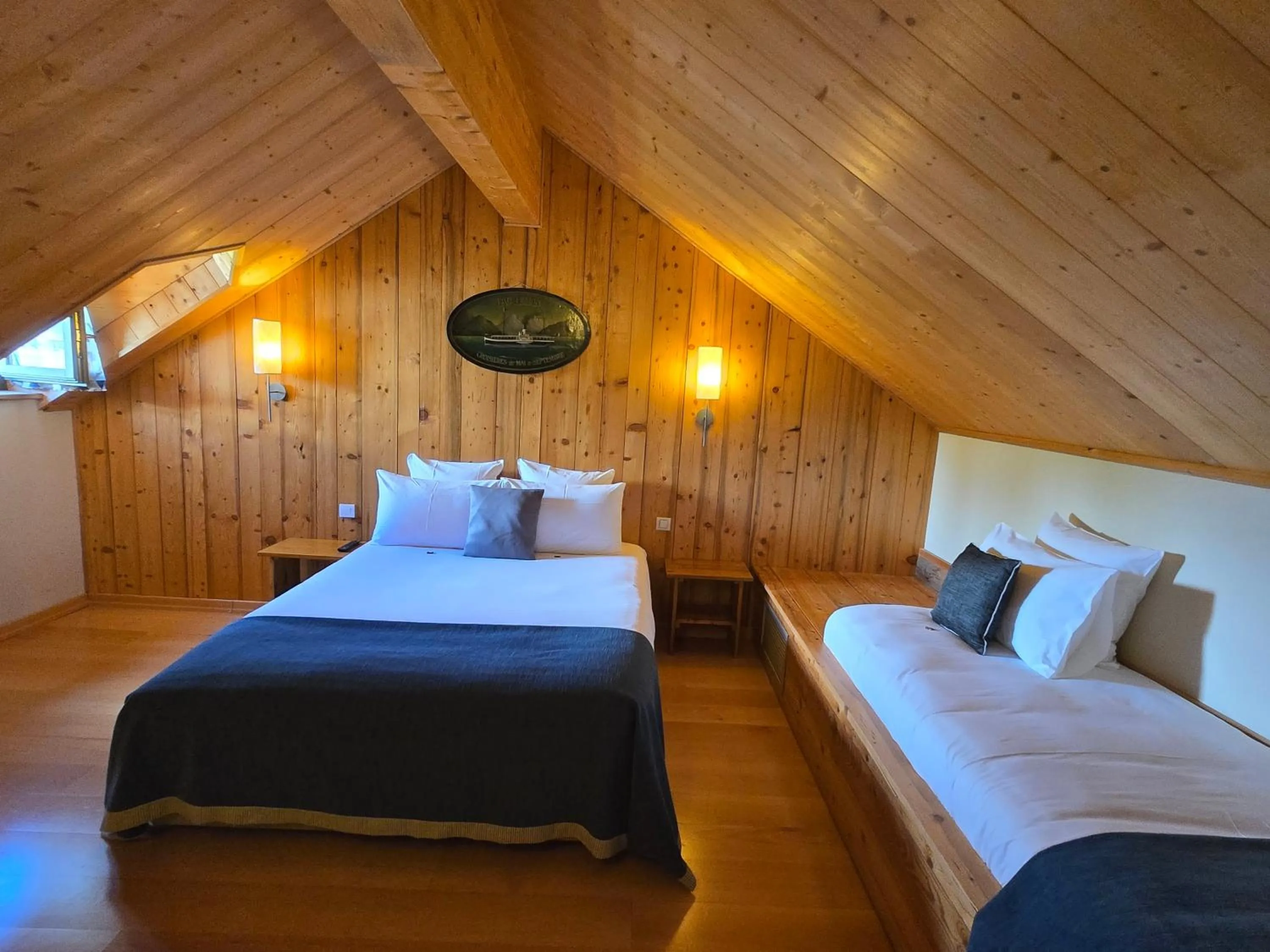 Bedroom, Bed in Hôtel La Riviera Victoria