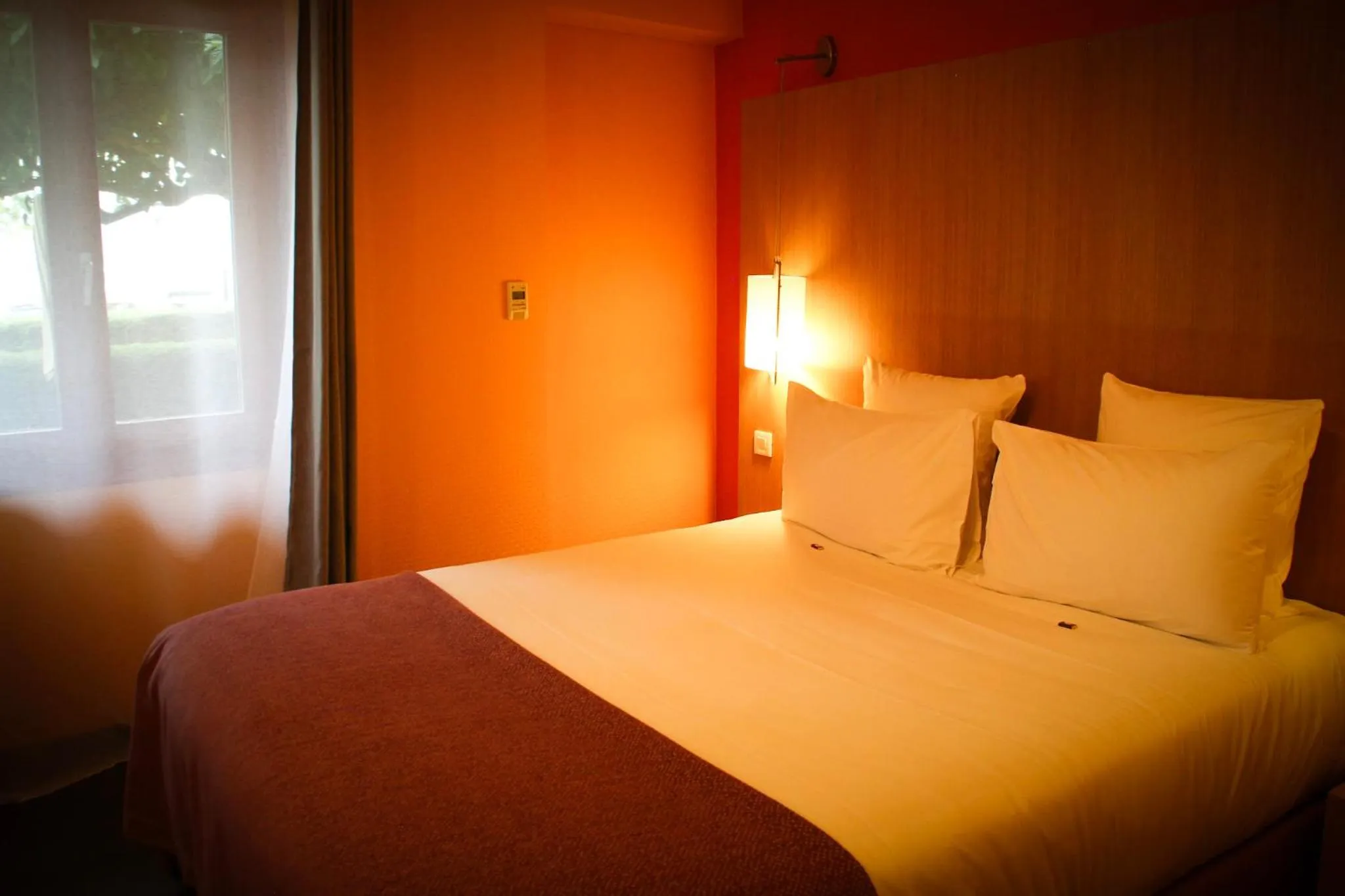 Photo of the whole room, Bed in Hôtel La Riviera Victoria