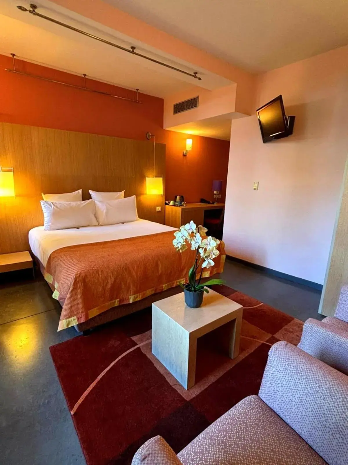 Double Room with Terrace in Hôtel La Riviera Victoria Double Room with Terrace in Hôtel La Riviera Victoria