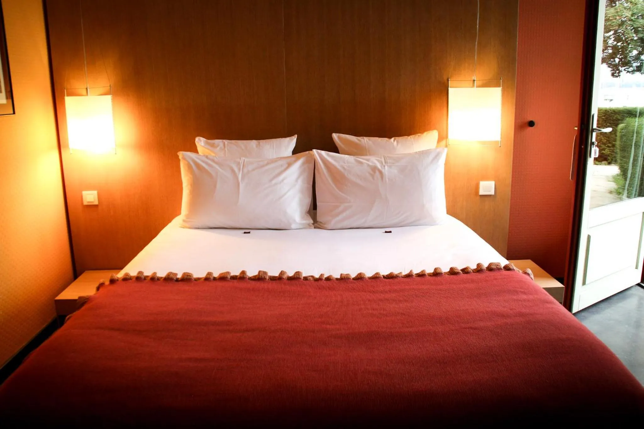 Bedroom, Bed in Hôtel La Riviera Victoria