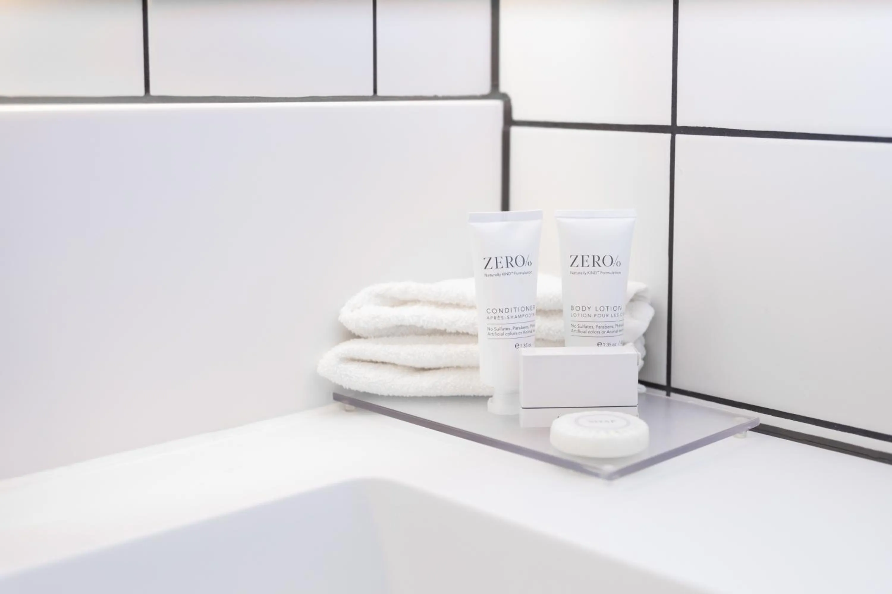 Bathroom in Leonardo Hotel Dublin Christchurch