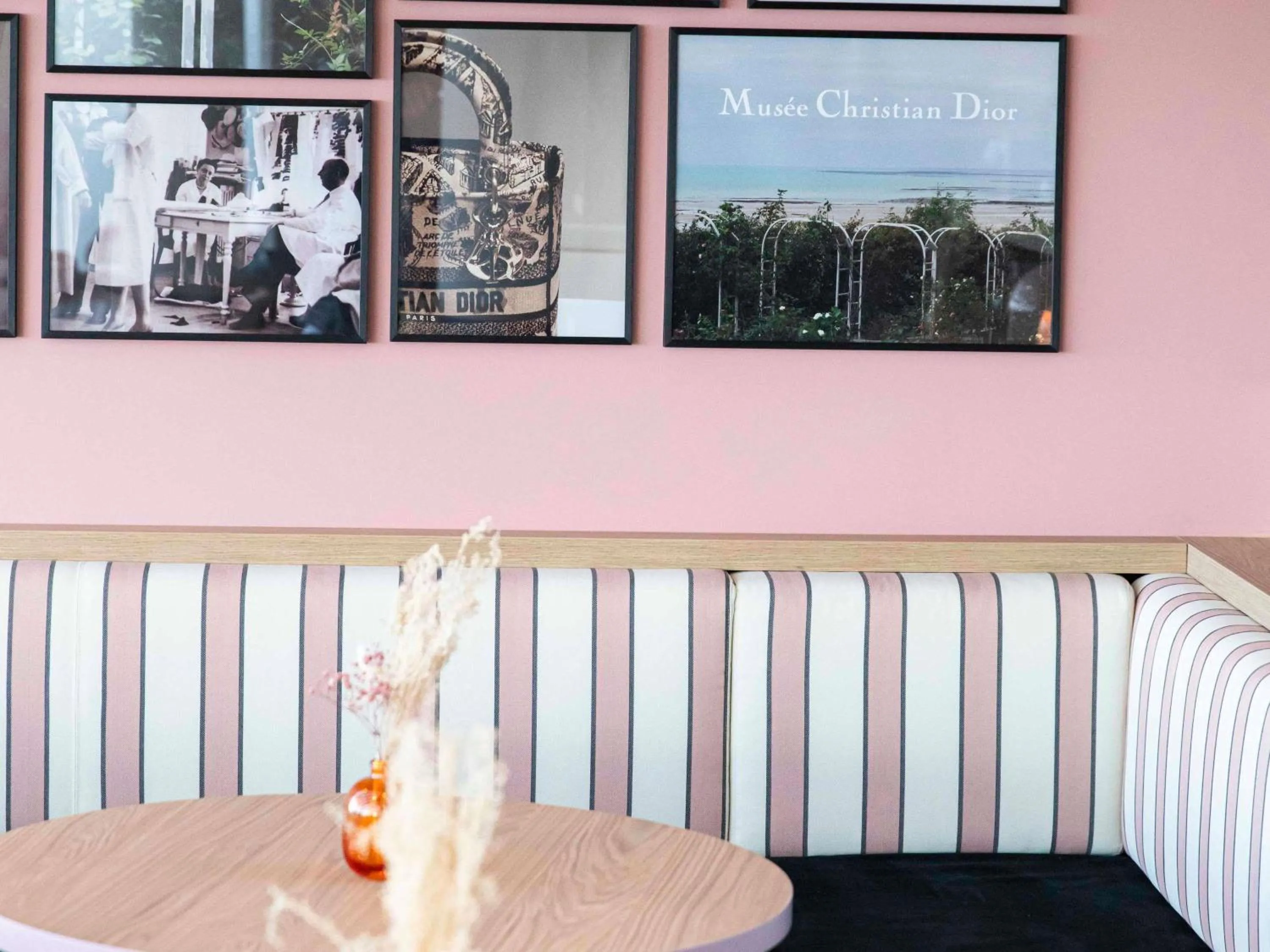 Breakfast in Mercure Granville Le Grand Large