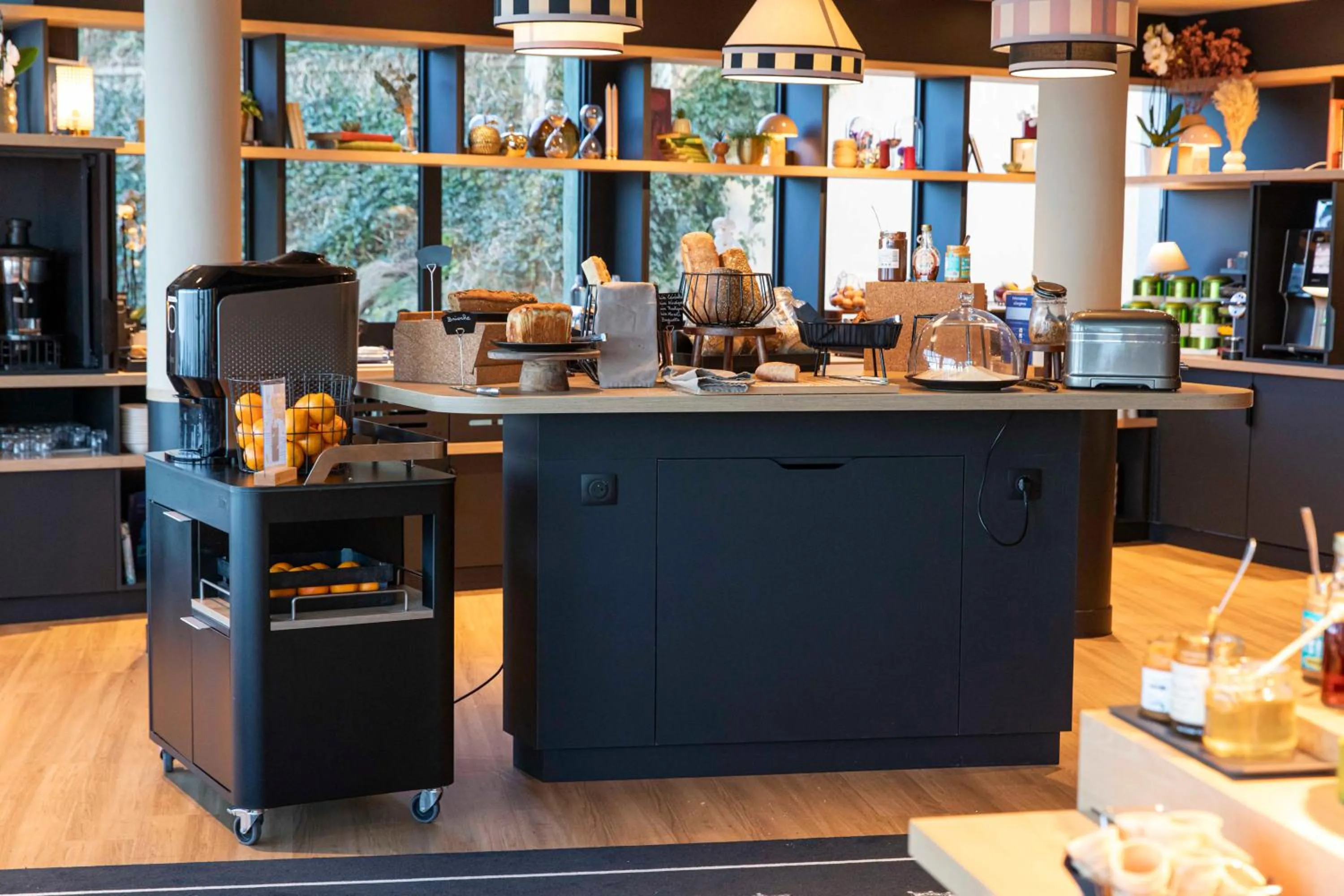 Breakfast in Mercure Granville Le Grand Large