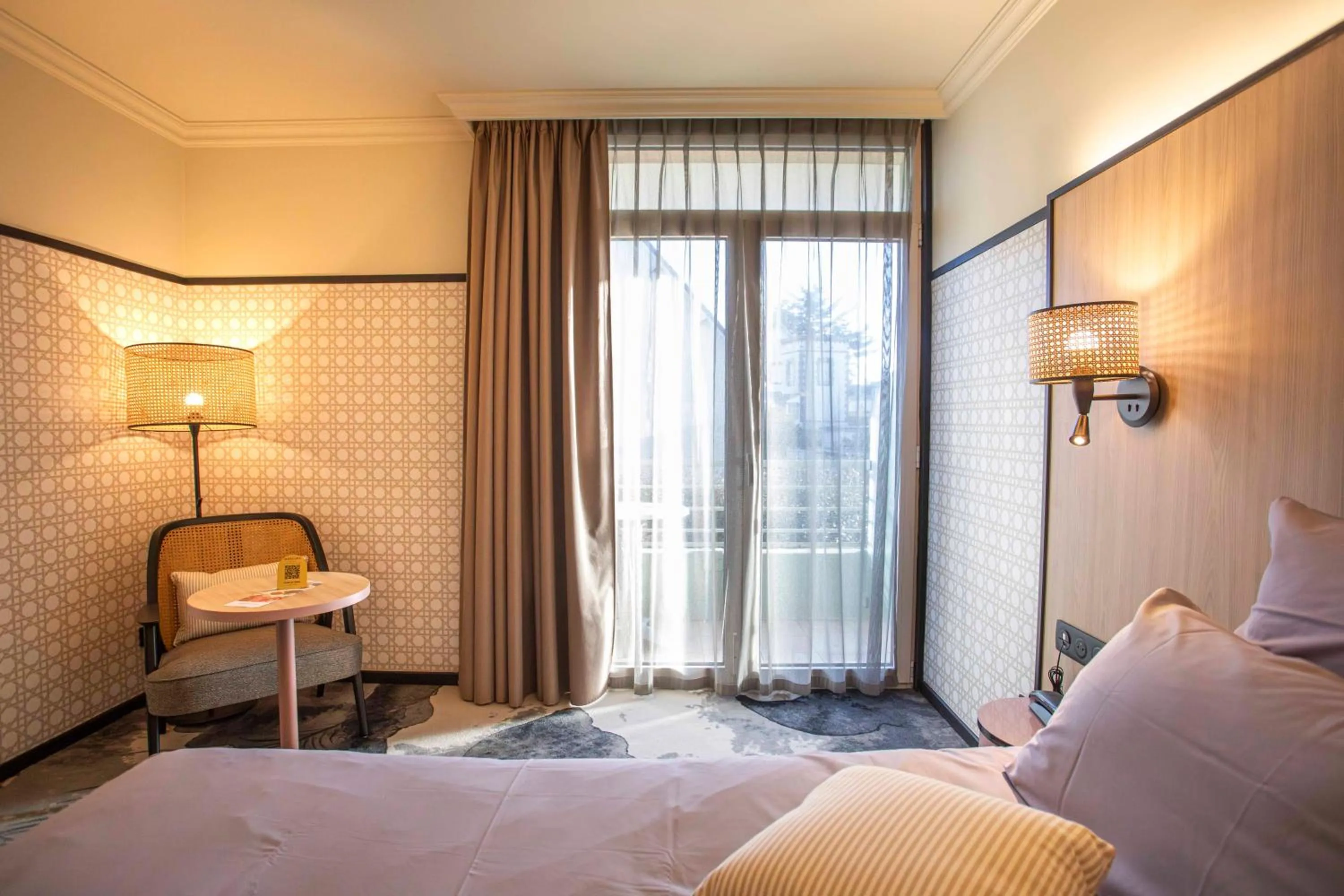 Bedroom, Bed in Mercure Granville Le Grand Large