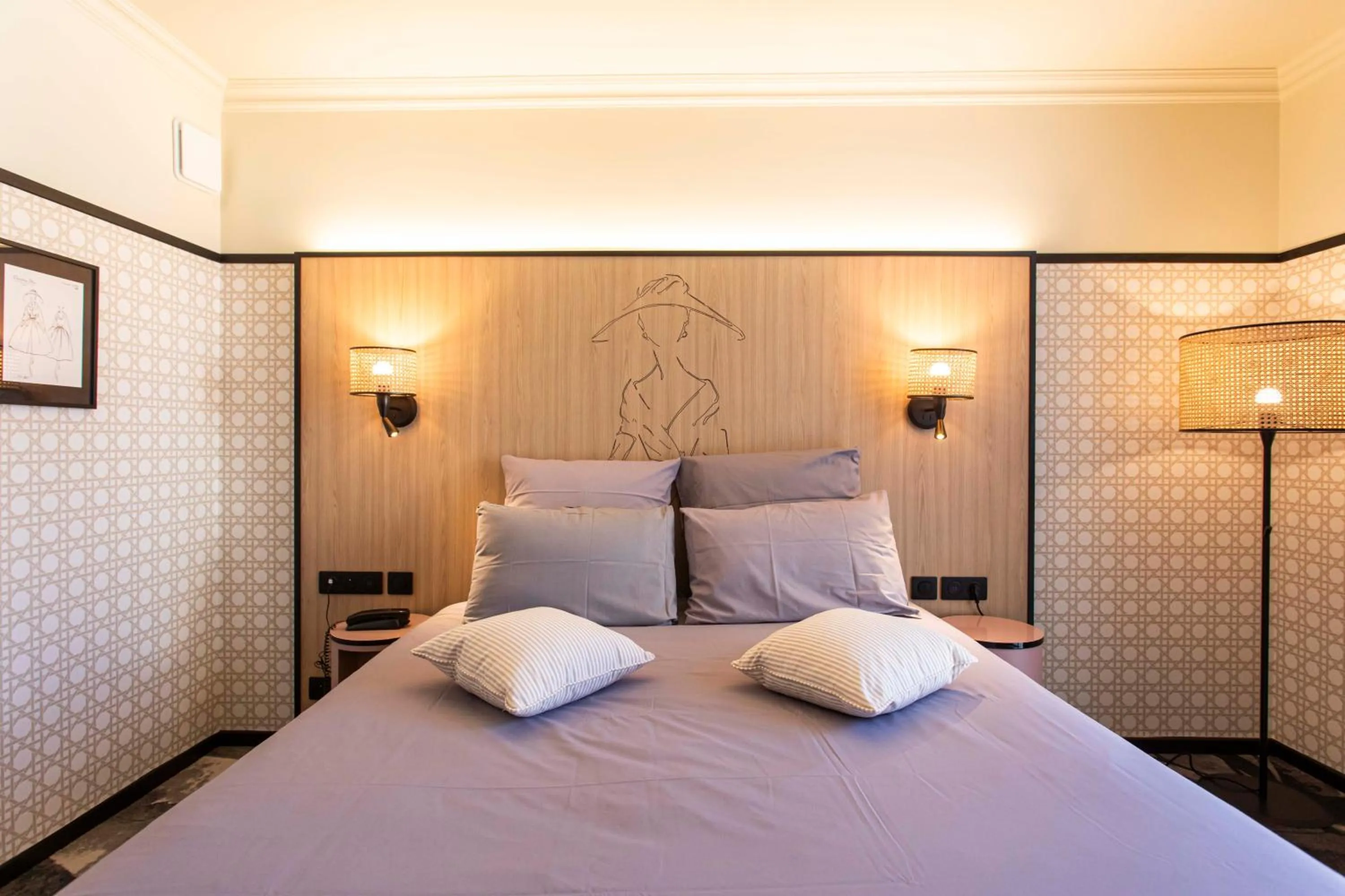 Bedroom, Bed in Mercure Granville Le Grand Large