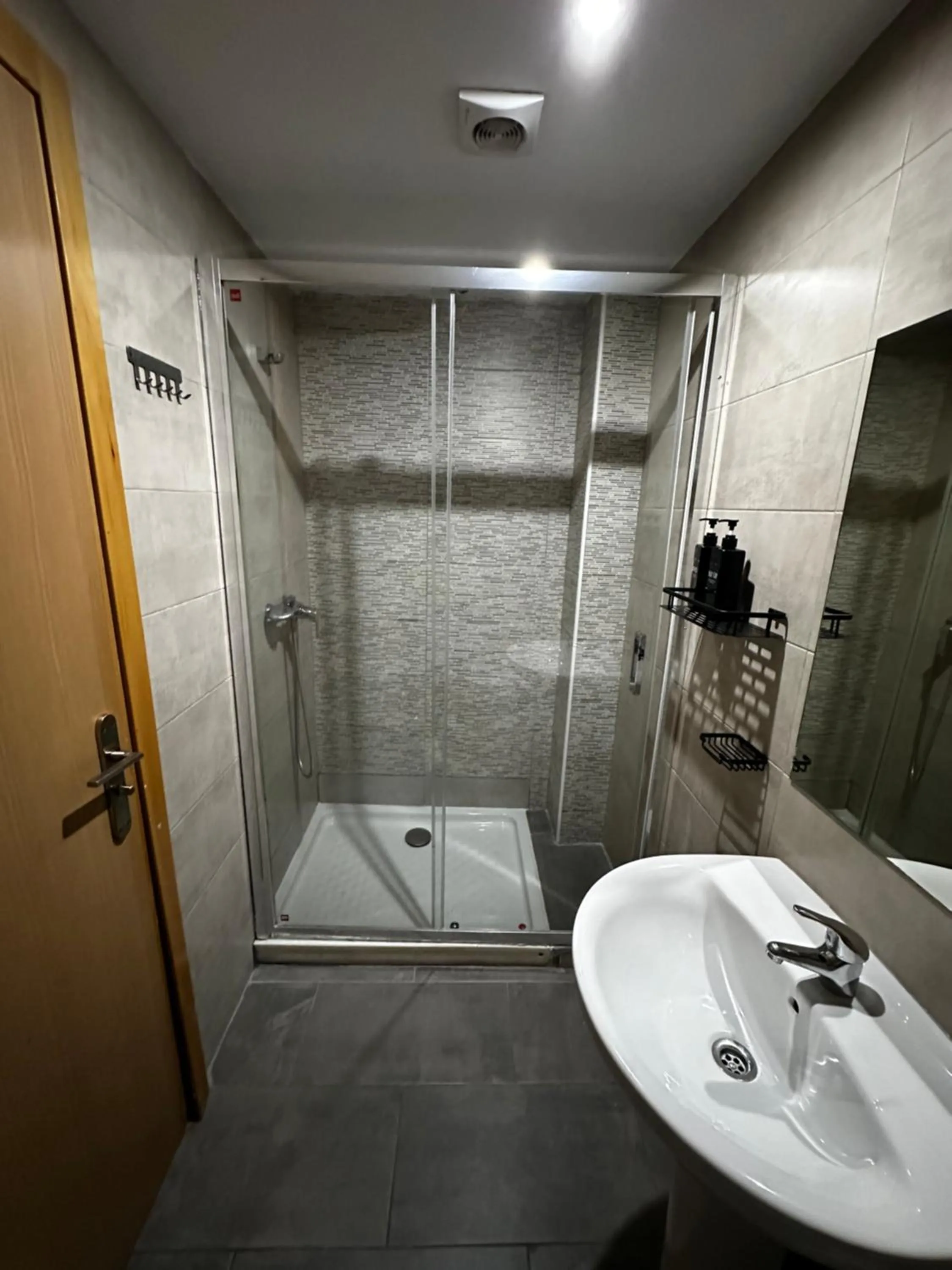 New Art Hostel - Albergue Juvenil