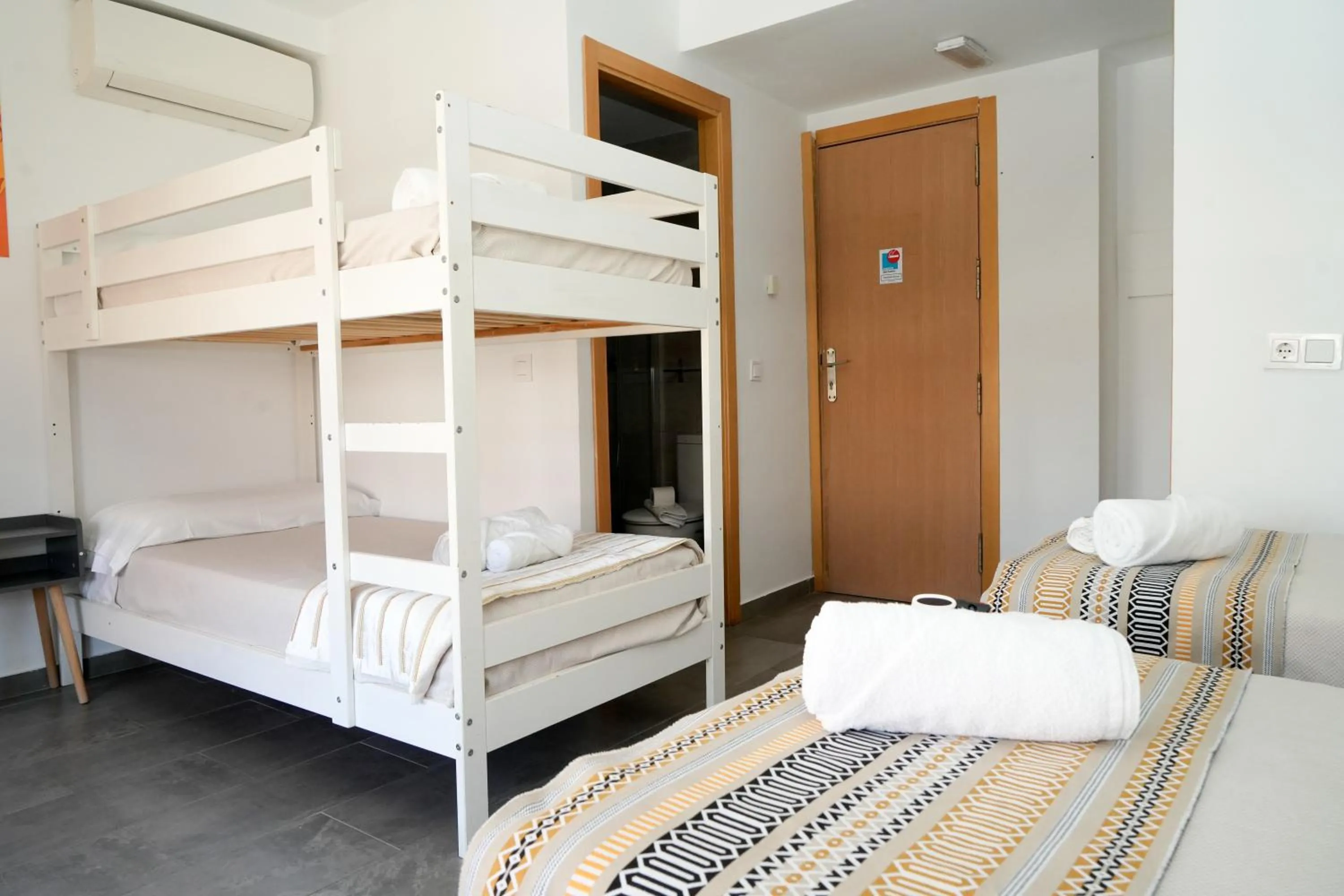 Bed in New Art Hostel - Albergue Juvenil