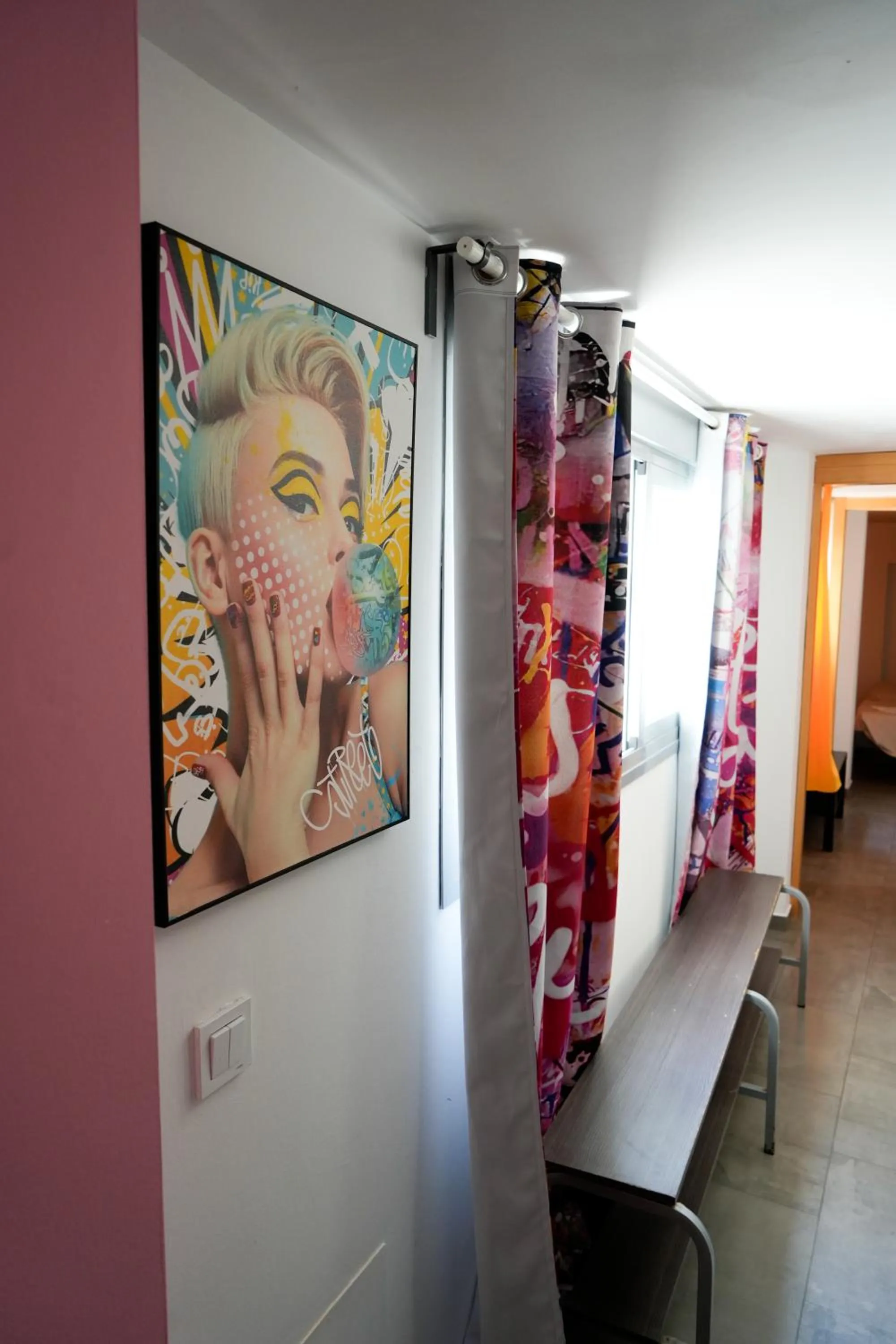 New Art Hostel - Albergue Juvenil