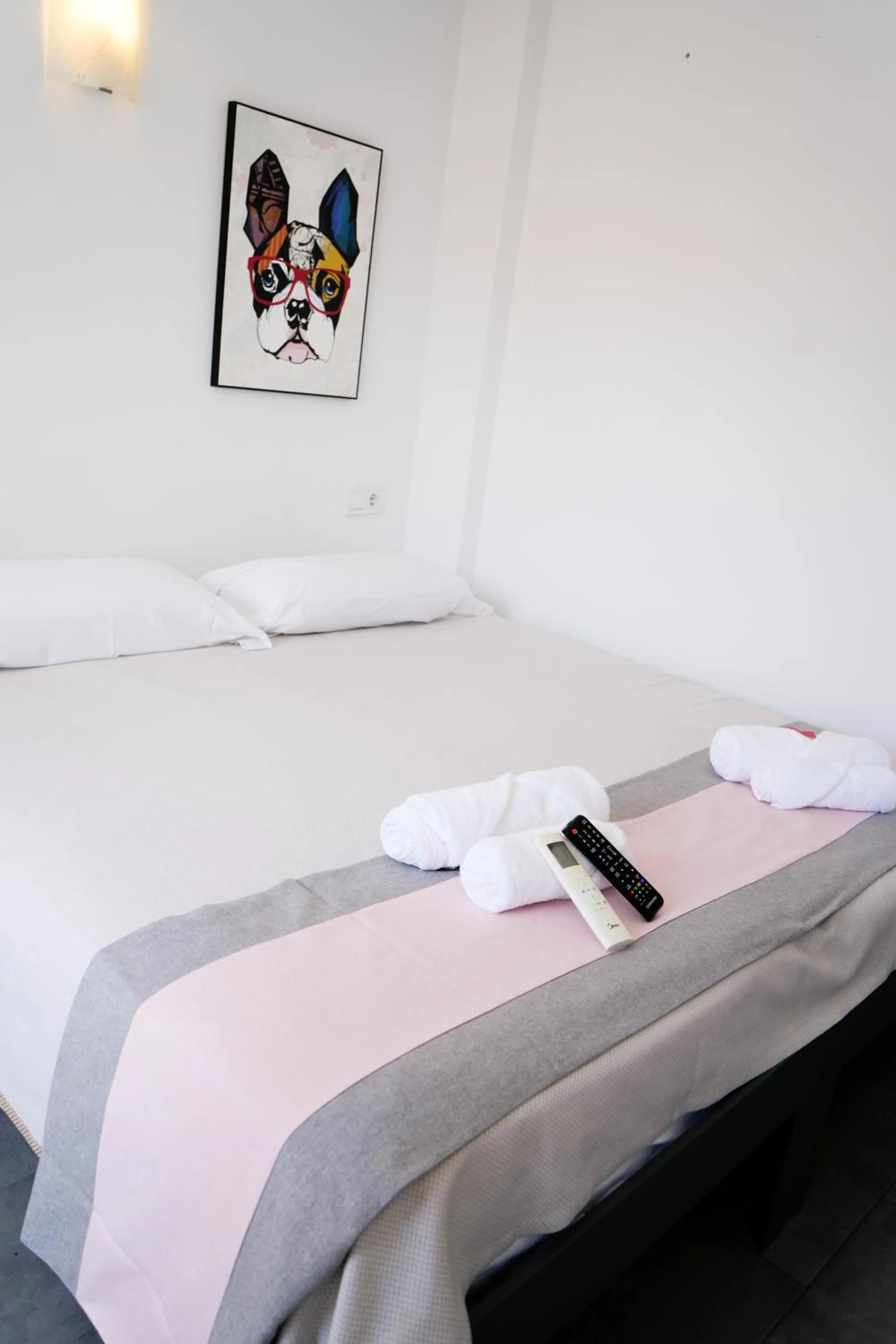 Bedroom, Bed in New Art Hostel - Albergue Juvenil