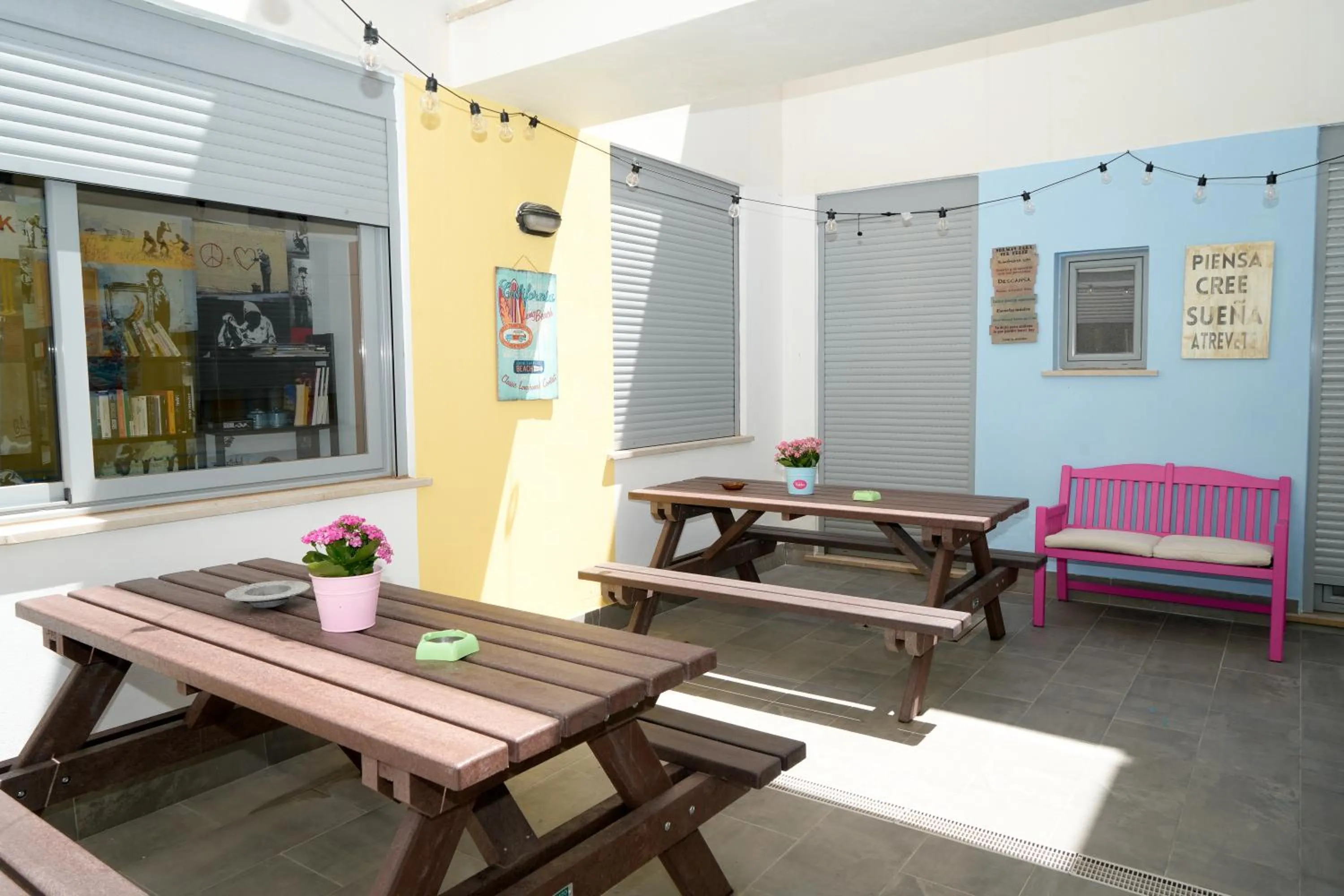 Patio in New Art Hostel - Albergue Juvenil