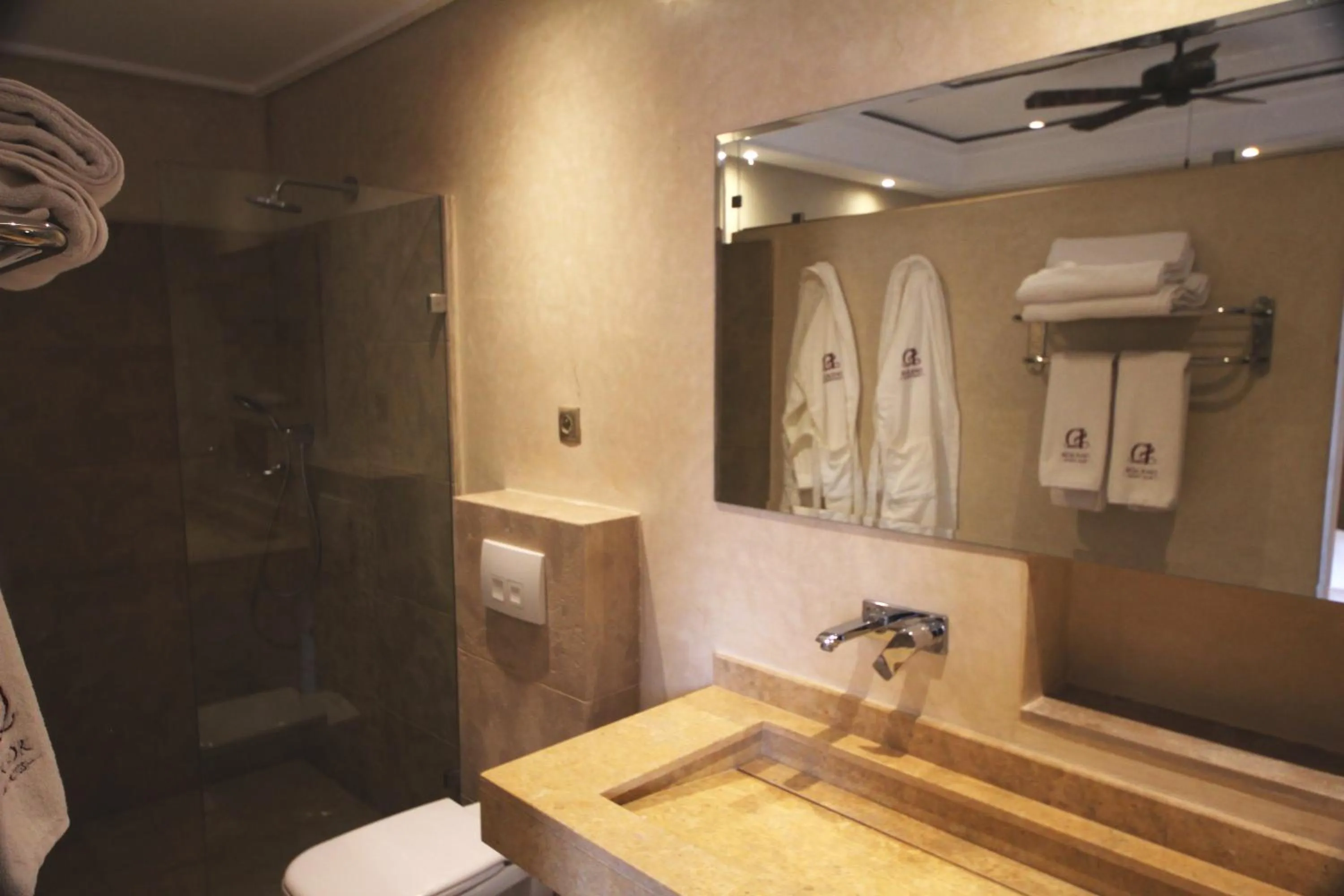 Bathroom in Palais d'hôtes Darsor