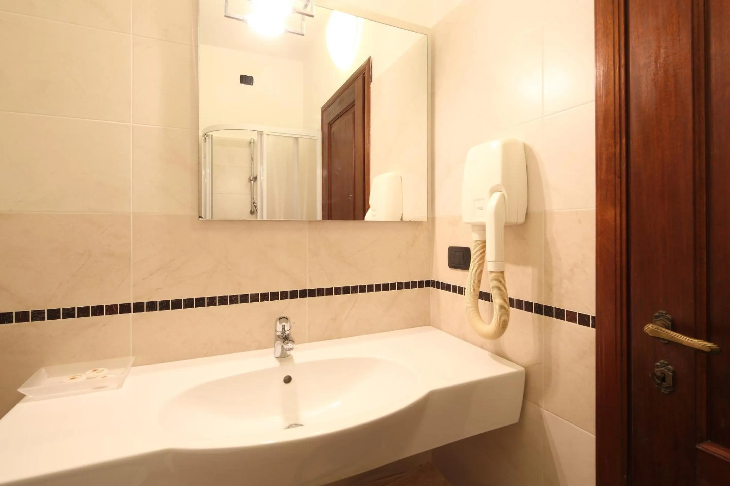 Bathroom in Residence Hotel Kriss