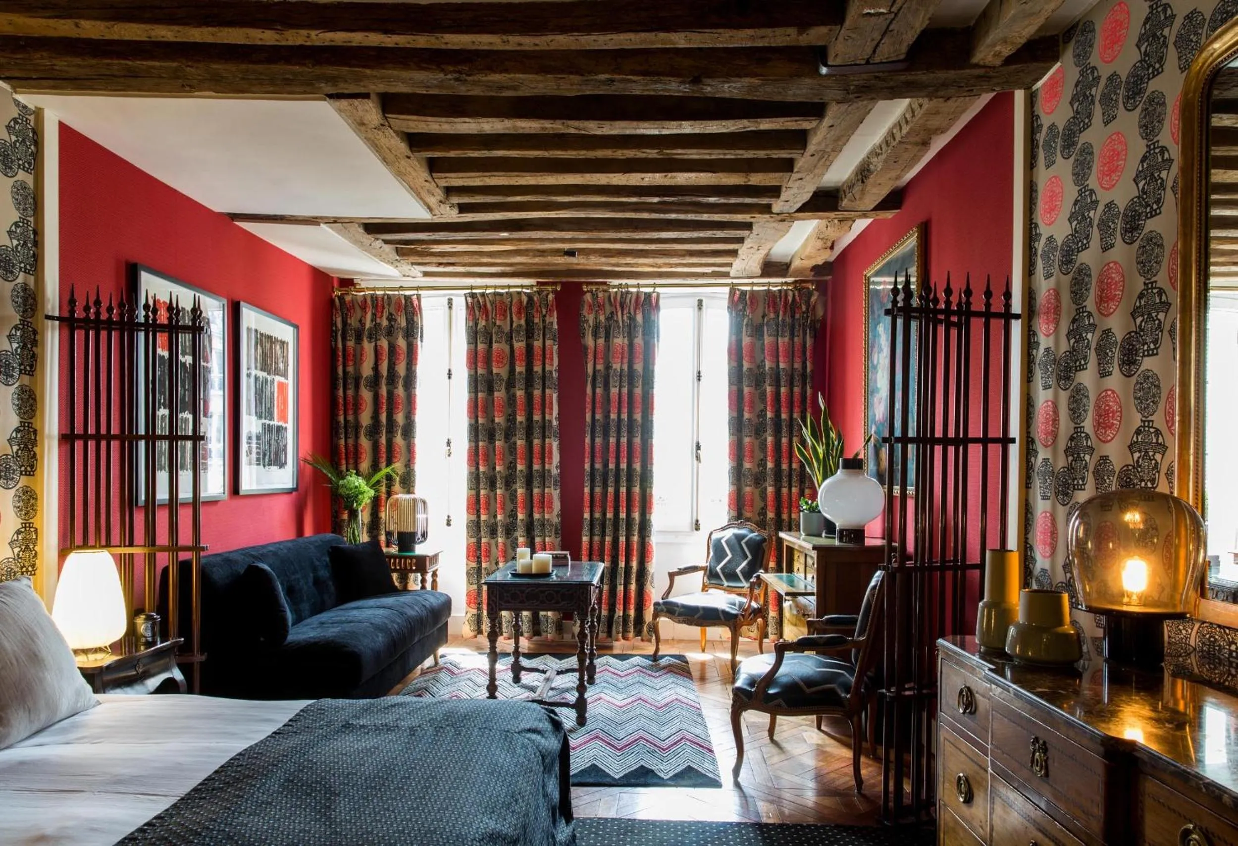 Photo of the whole room in Hôtel Le Relais Saint-Germain