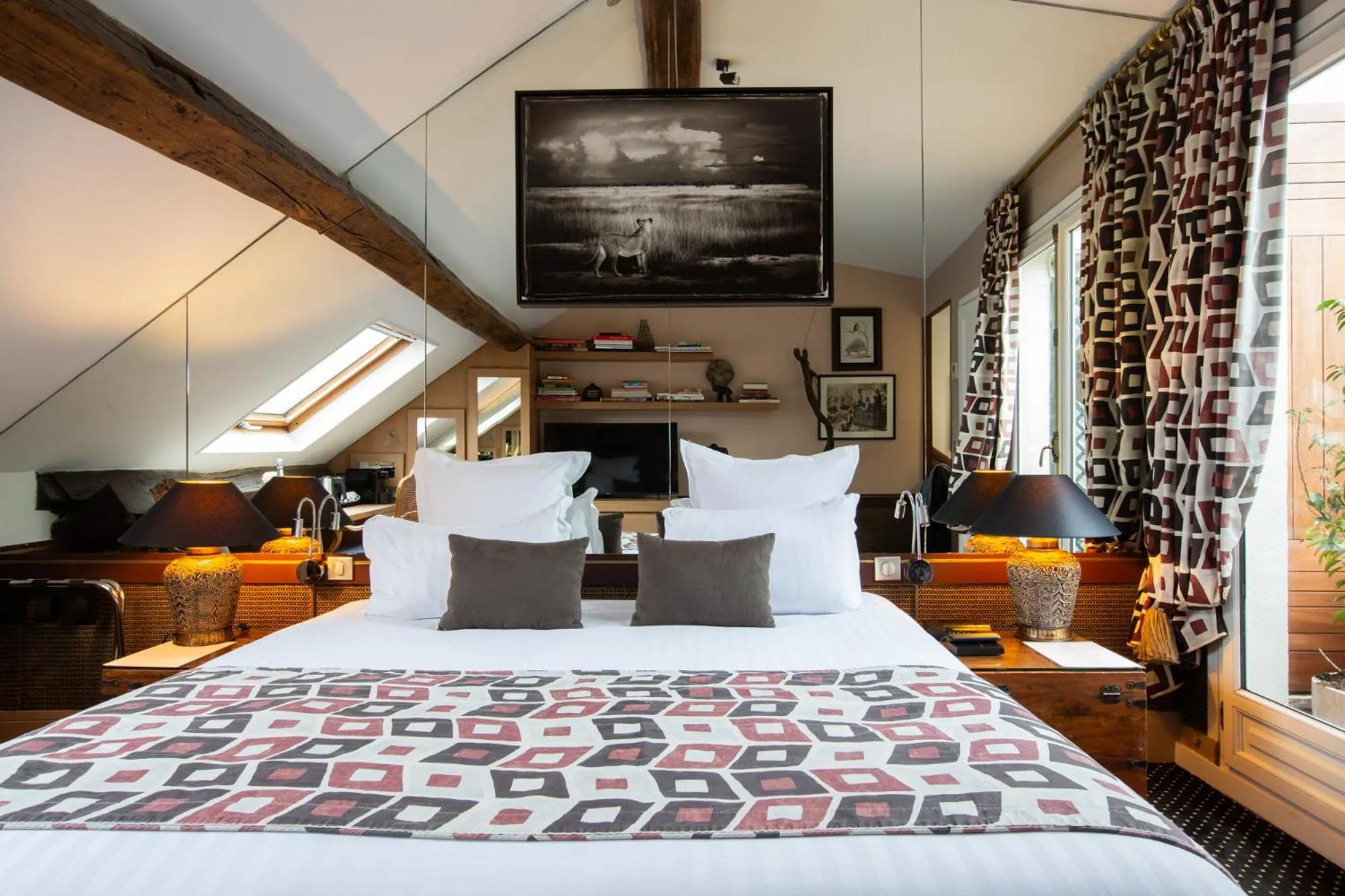 Bedroom, Bed in Hôtel Le Relais Saint-Germain