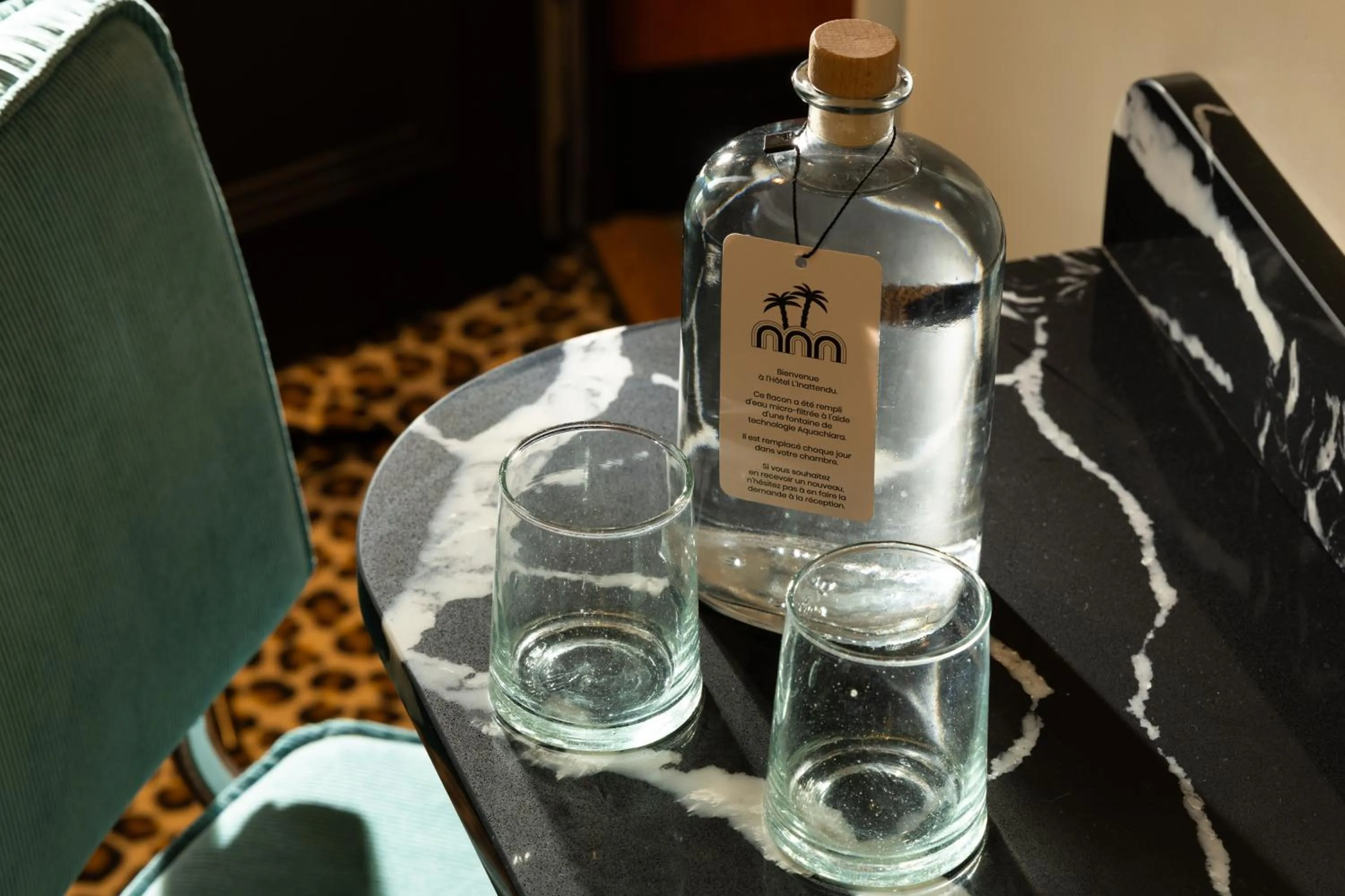 Coffee/tea facilities in Hôtel l'Inattendu