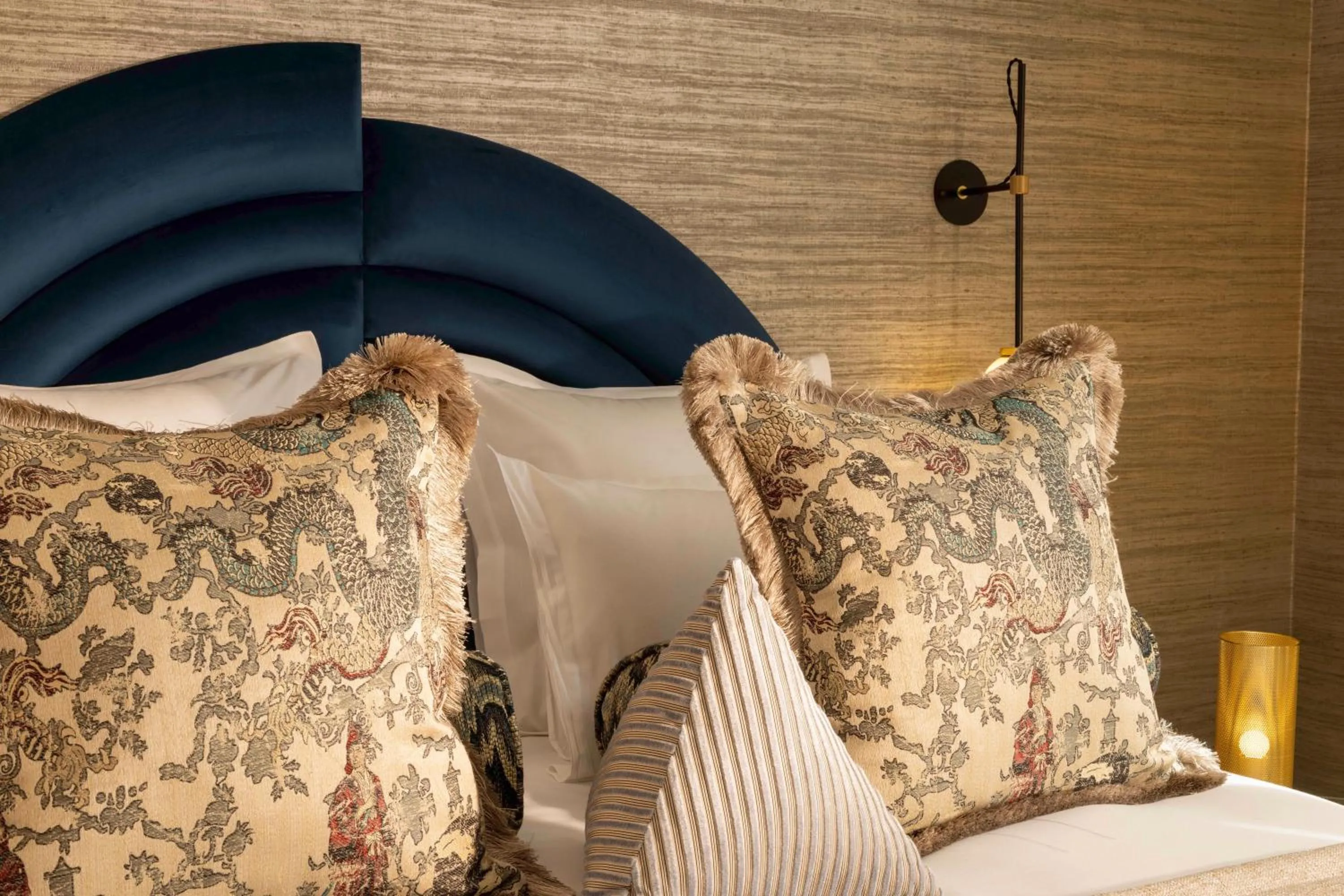 Bed in Hôtel l'Inattendu