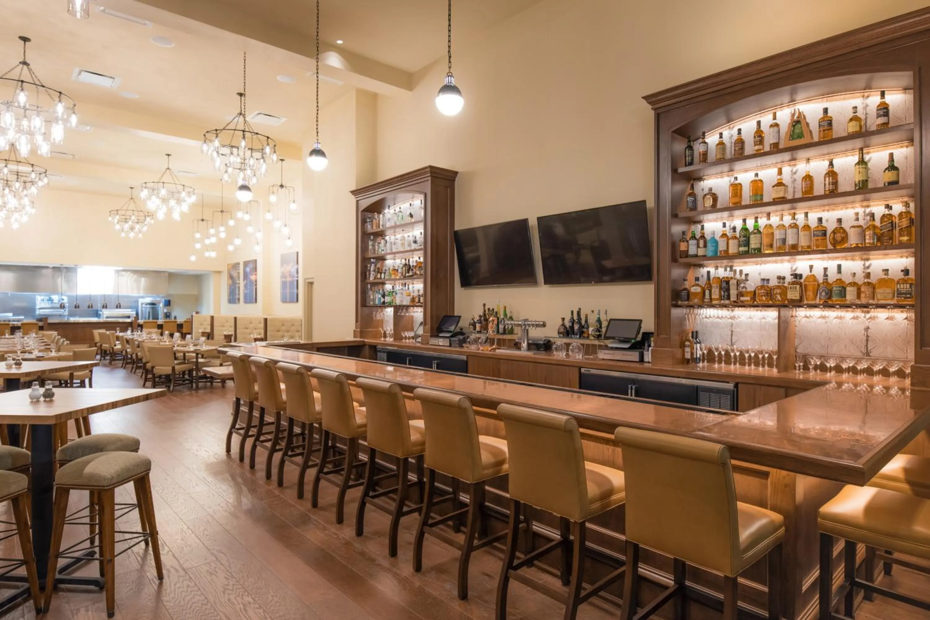 Lounge or bar in NOPSI Hotel New Orleans