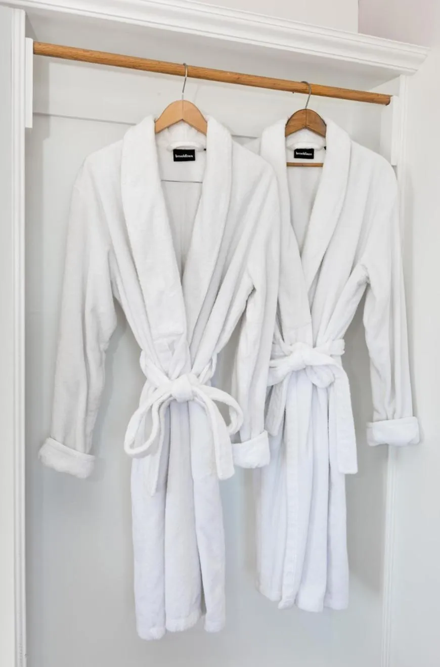 wardrobe in The Craignair Inn & Causeway Restaurant