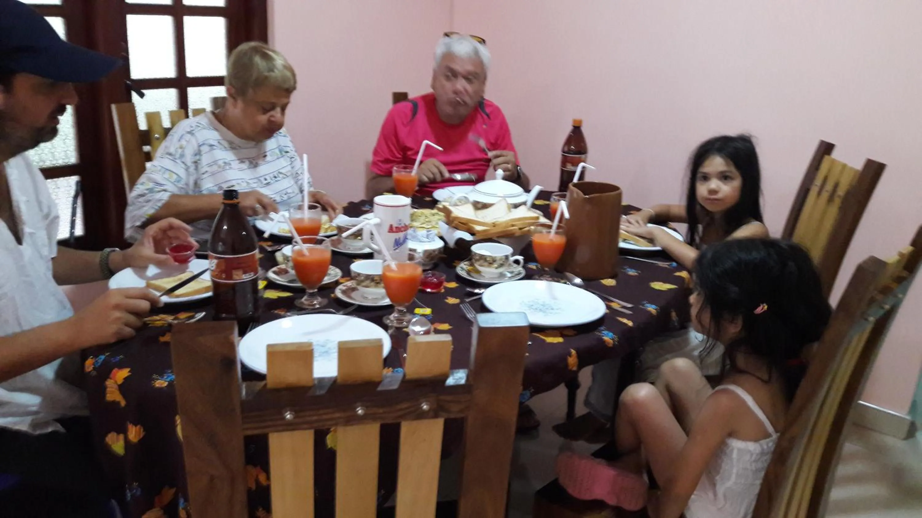 Apple Sara Home Stay