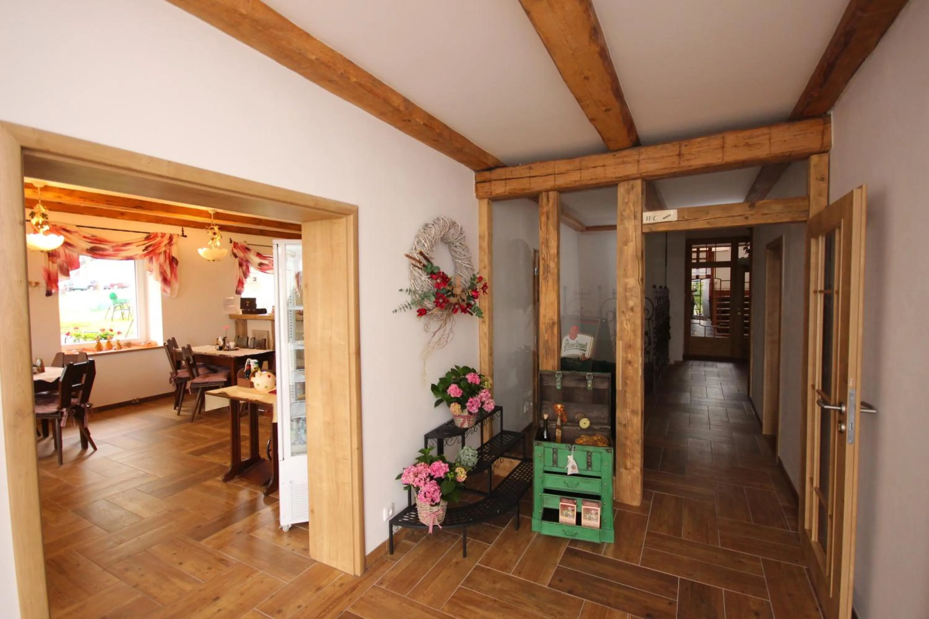 Restaurant/places to eat in Seeberg