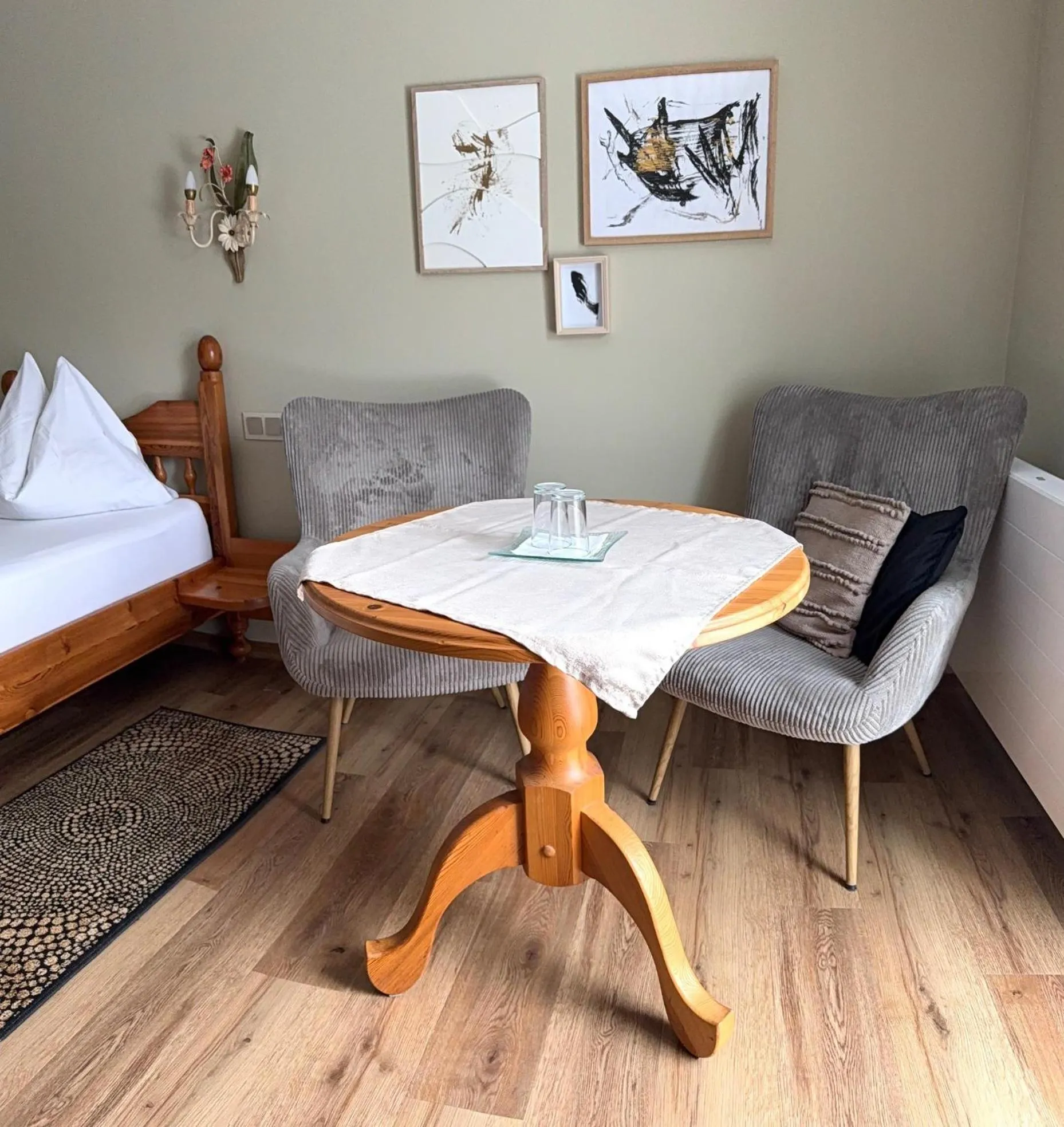 Property building, Bed in Seeberg