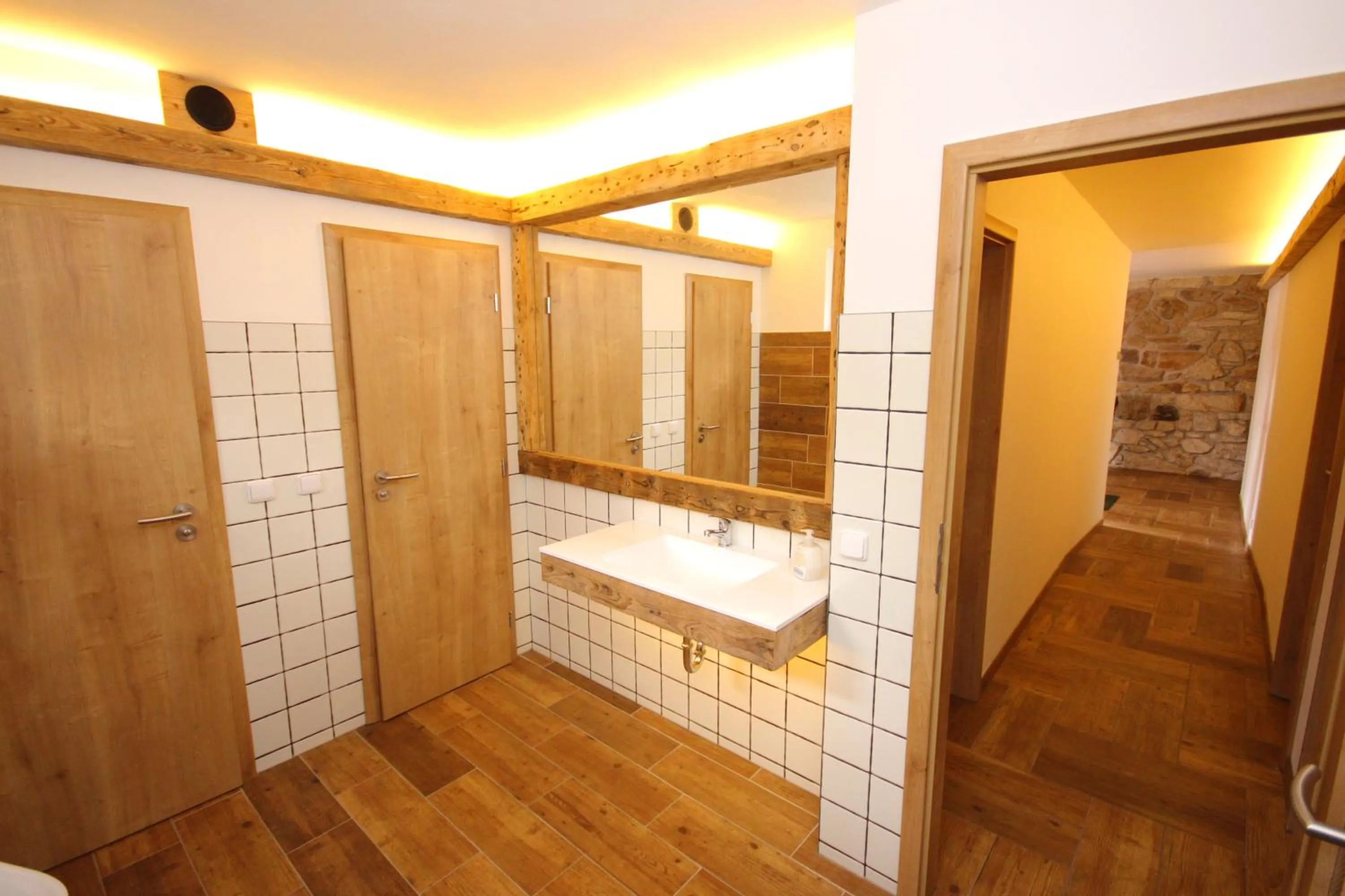 Restaurant/places to eat in Seeberg