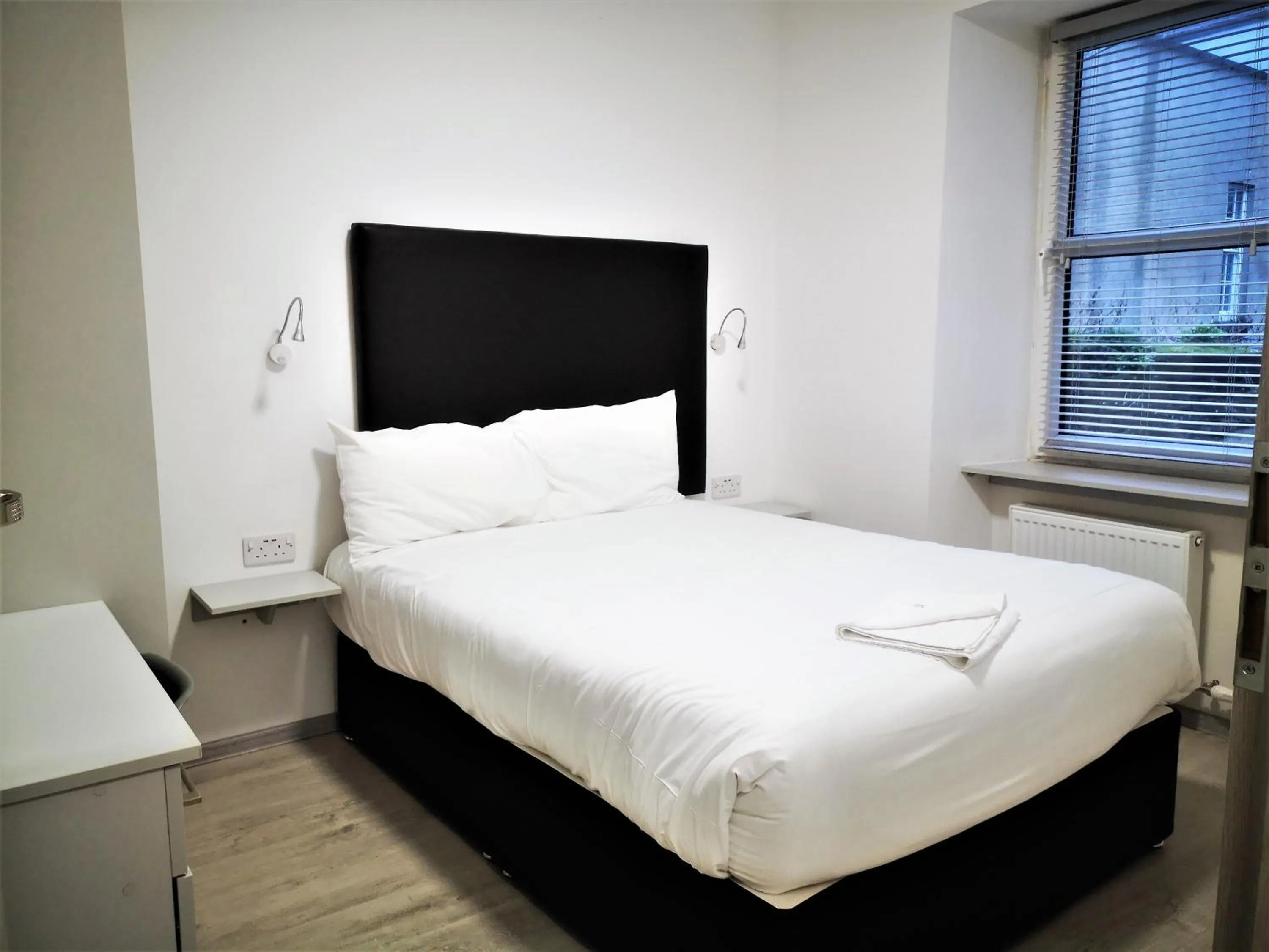 Bedroom, Bed in Bella Vista Hotel & Self Catering Suites