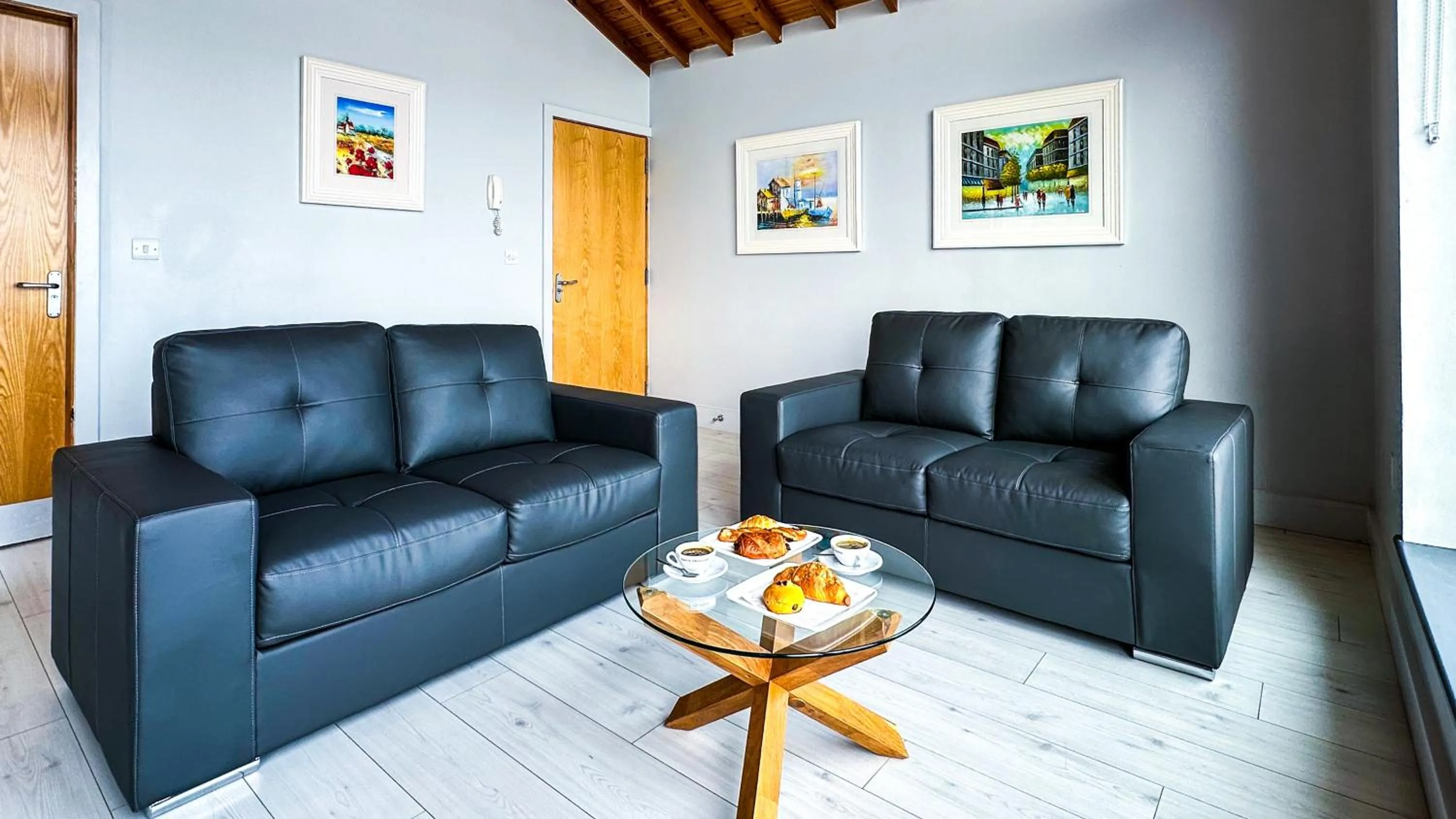 Living room in Bella Vista Hotel & Self Catering Suites