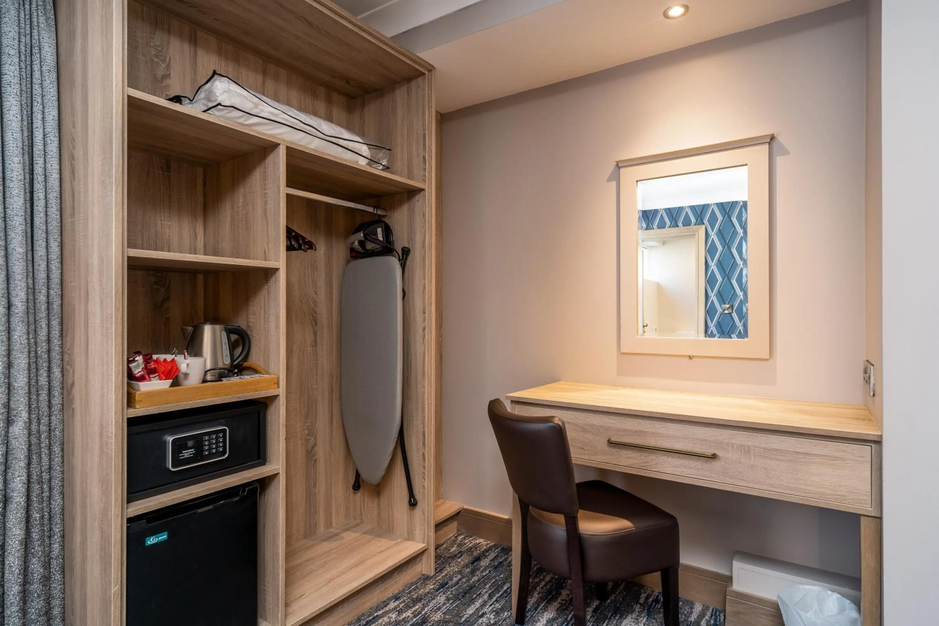 wardrobe in Rochestown Lodge Hotel