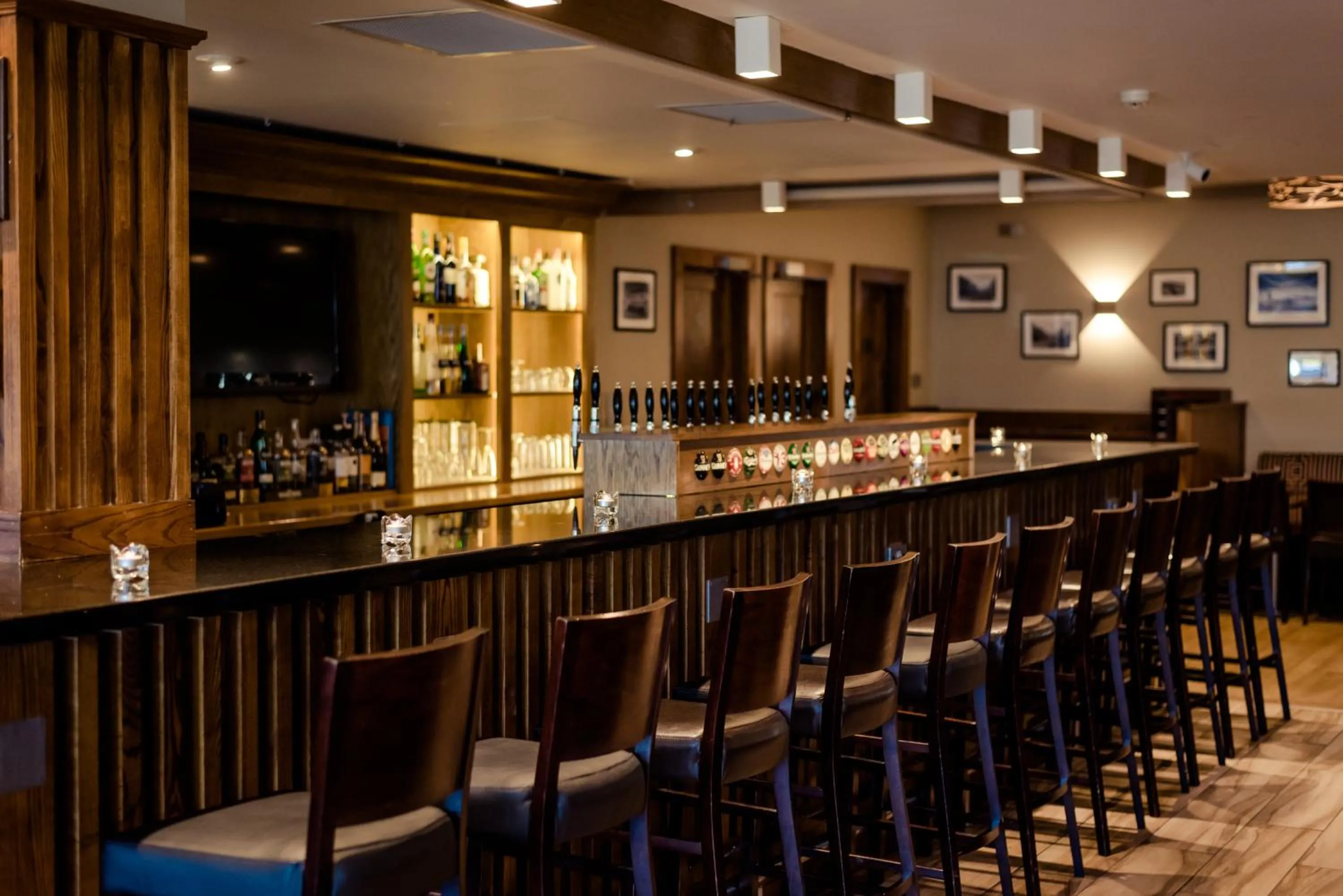 Lounge or bar in Rochestown Lodge Hotel