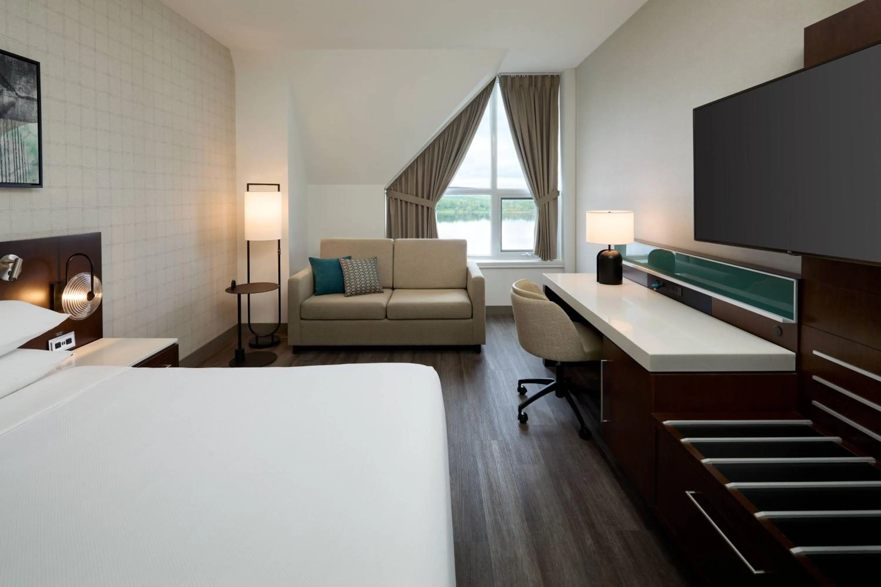 Photo of the whole room, Bed in Delta Hotels by Marriott Fredericton