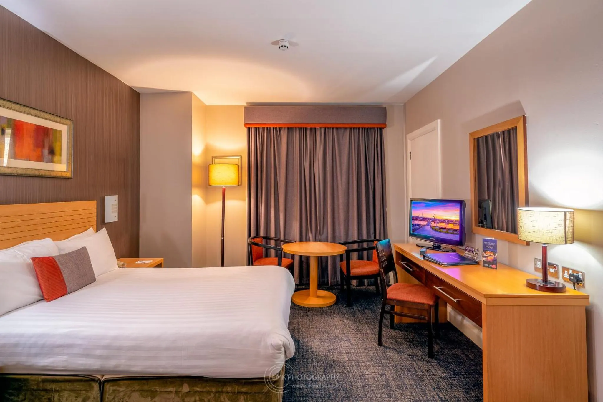 TV and multimedia, Bed in City Hotel