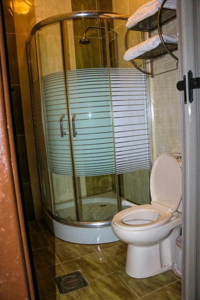 Public Bath in Al Riyati Hotel Apartments