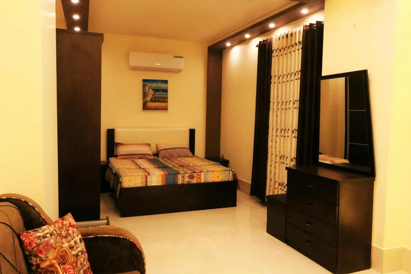Bedroom in Al Riyati Hotel Apartments