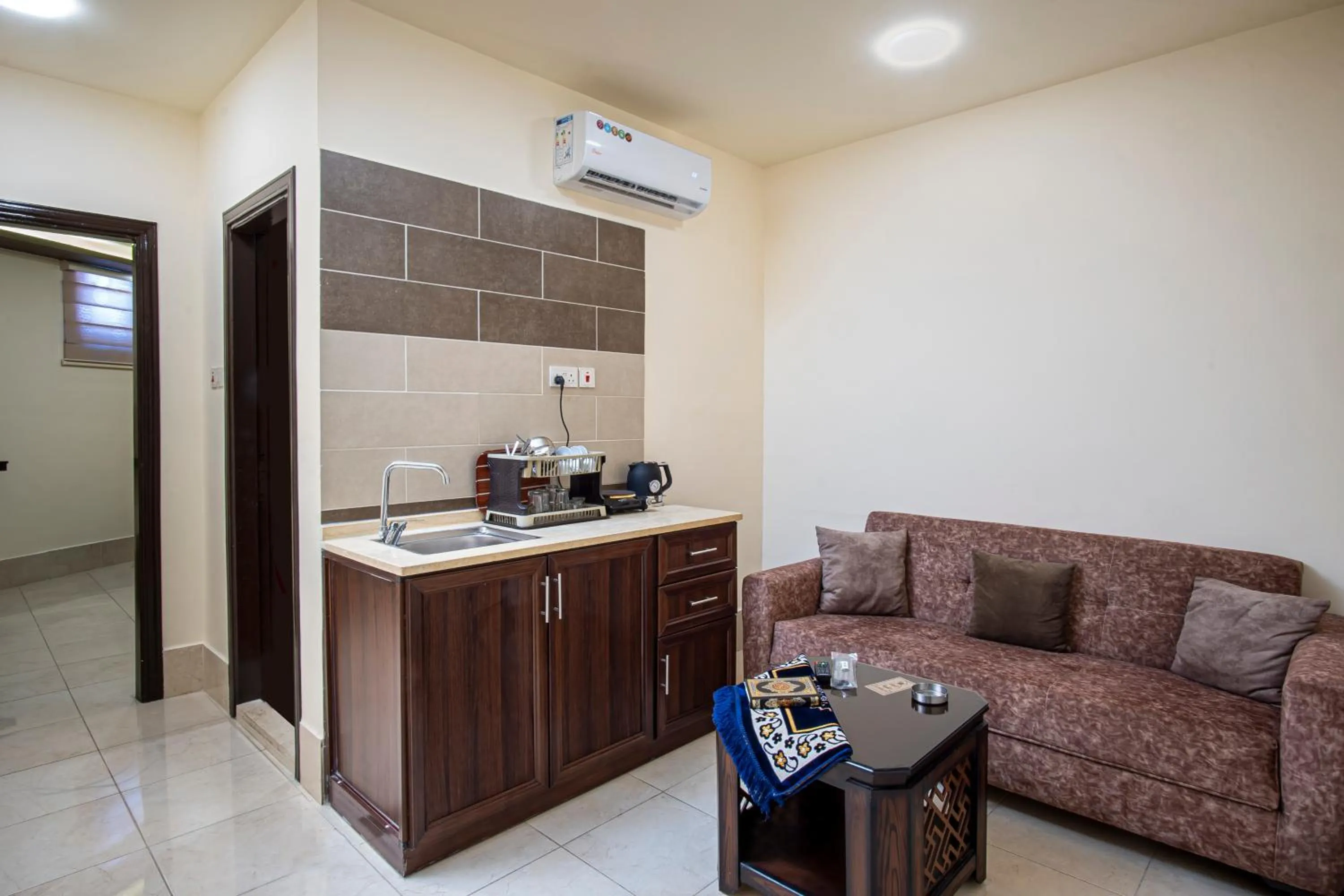 Seating area in Al Riyati Hotel Apartments