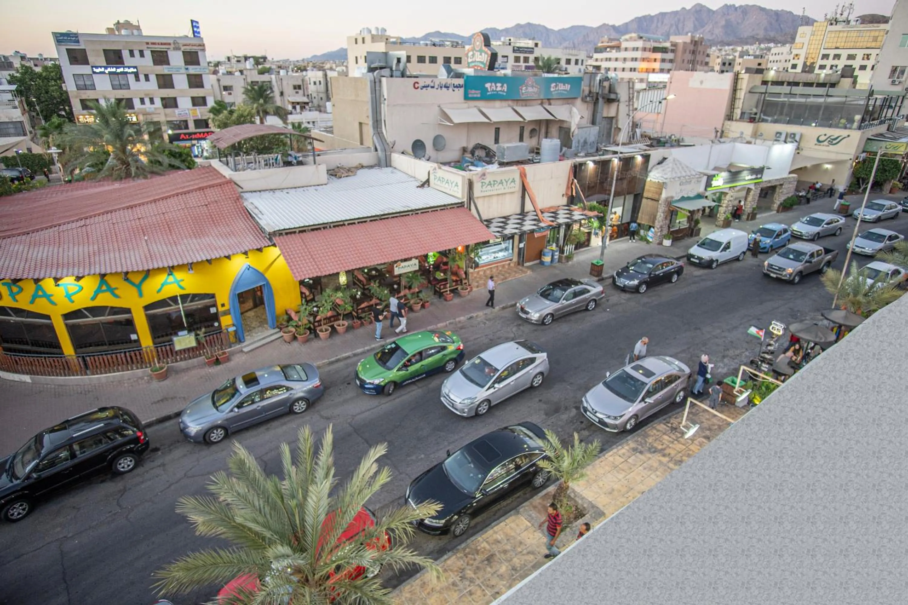 Street view in Al Riyati Hotel Apartments