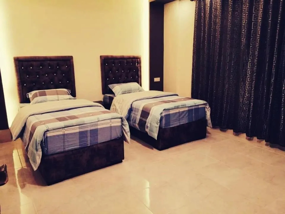 Property building in Al Riyati Hotel Apartments