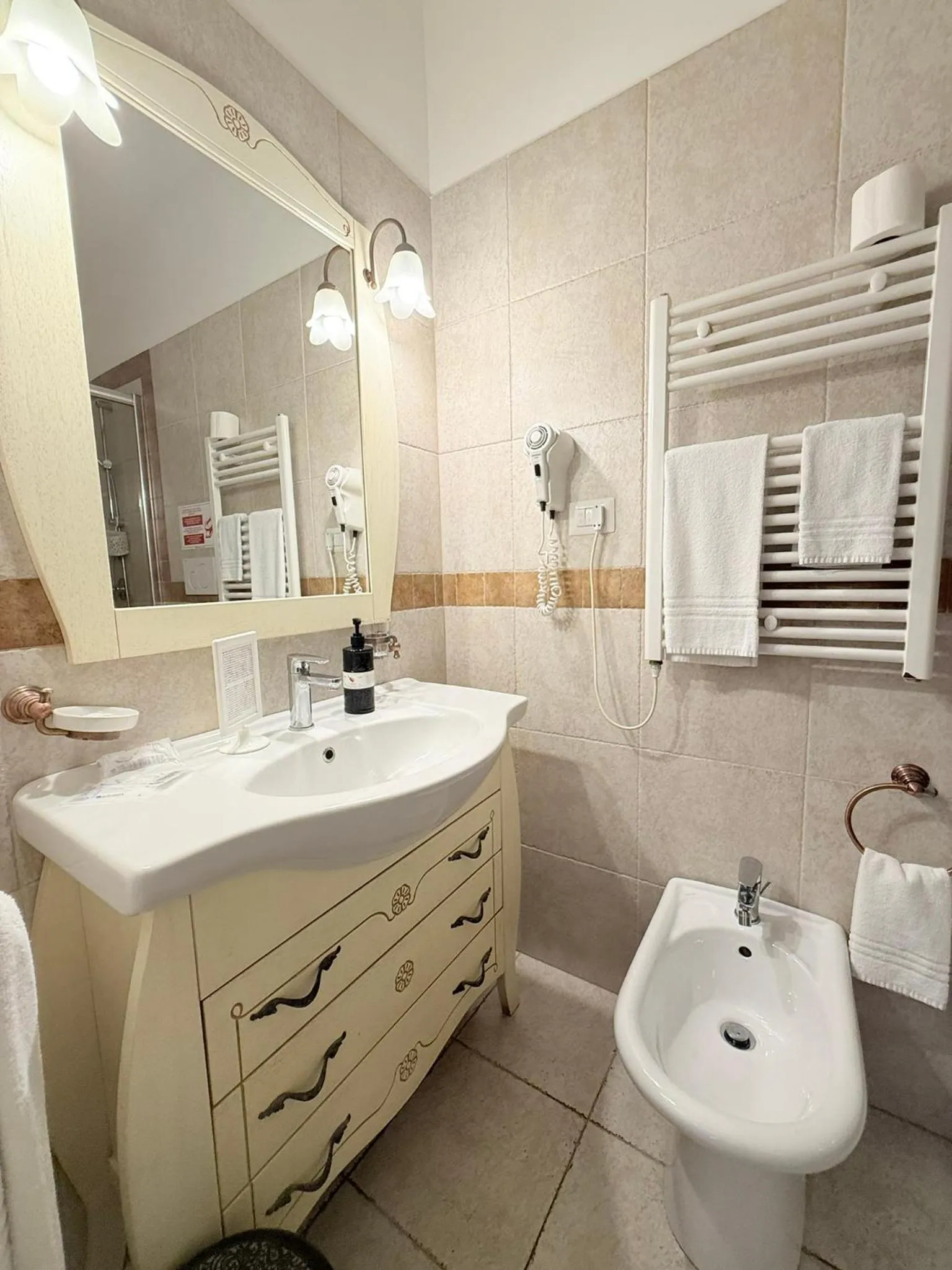 Bathroom in DONNA LUCREZIA b&b Boutique Hotel Style - Relax & Business stay