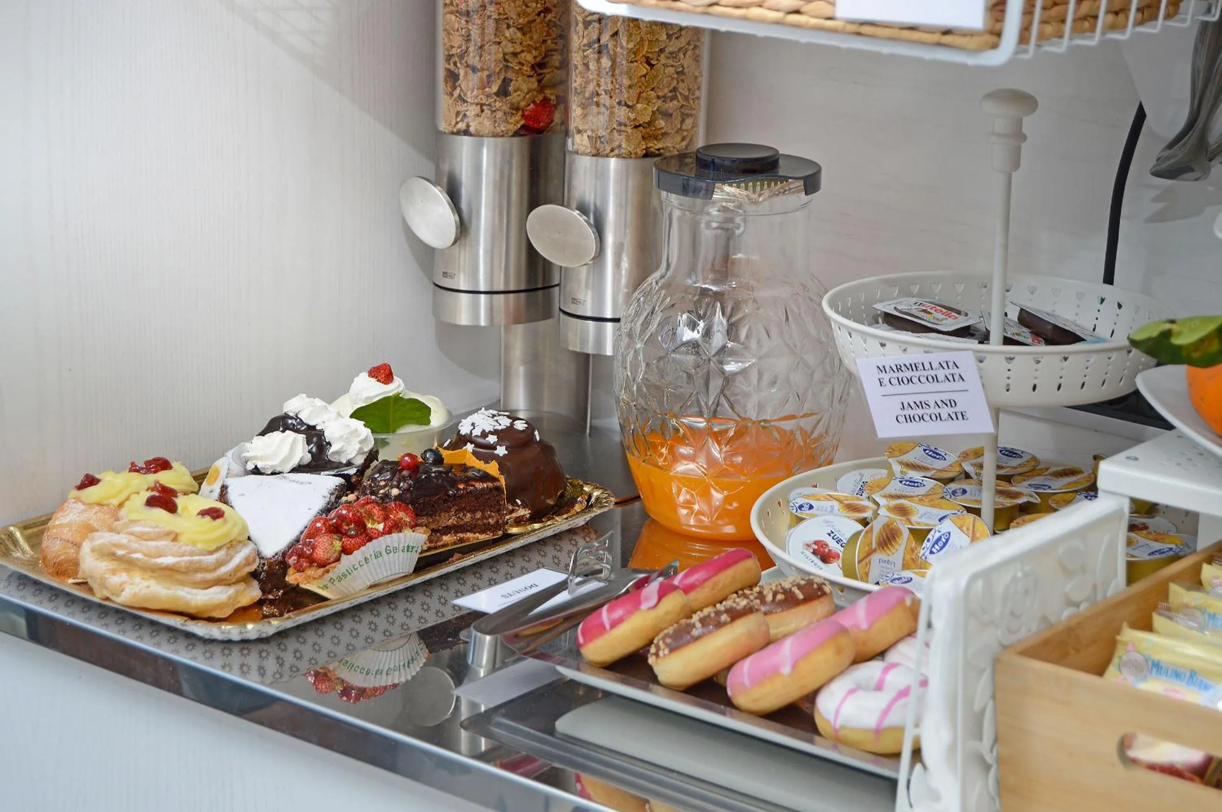 Coffee/tea facilities in B&B Sorrento Central