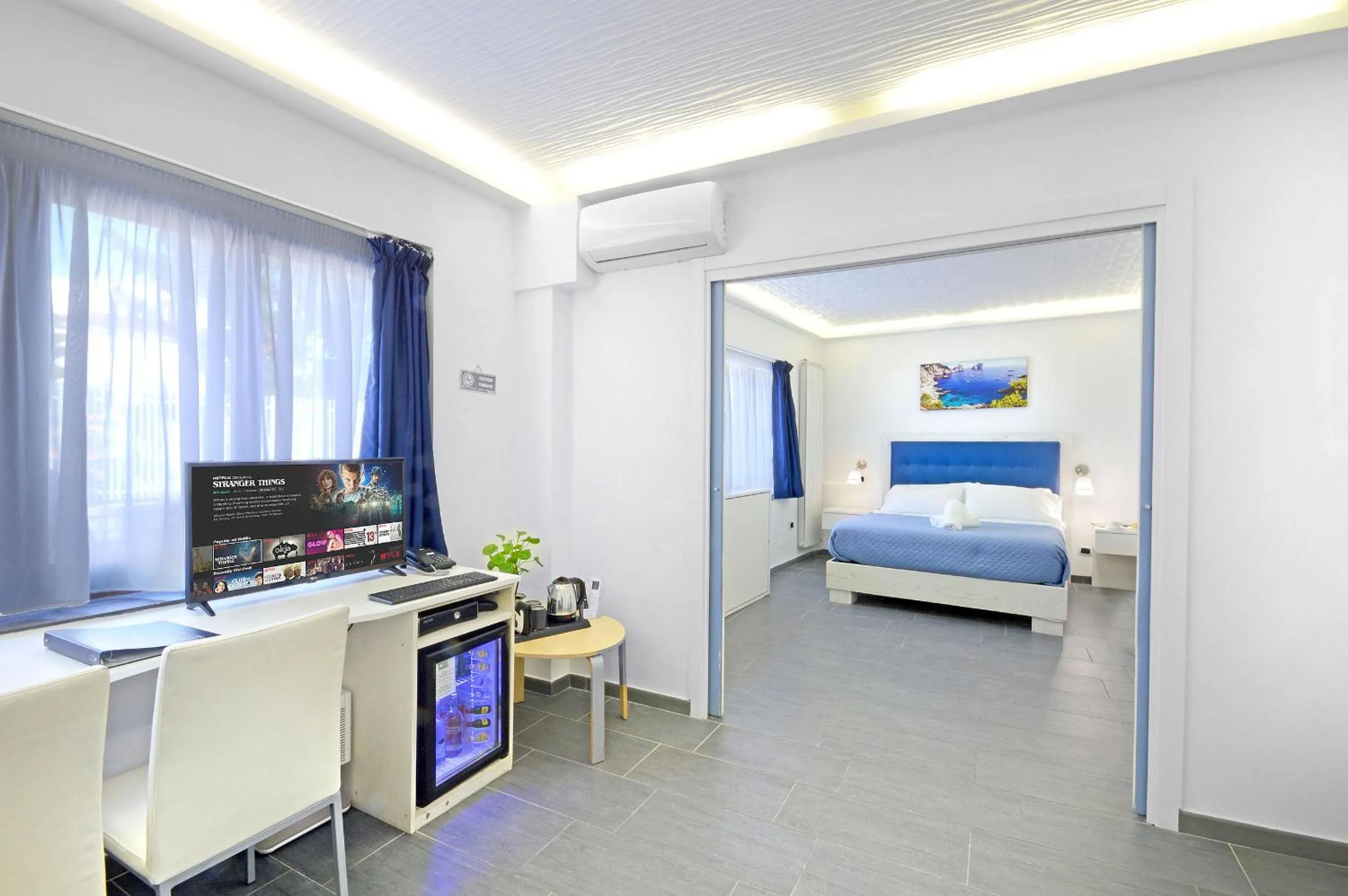 TV and multimedia, Bed in B&B Sorrento Central