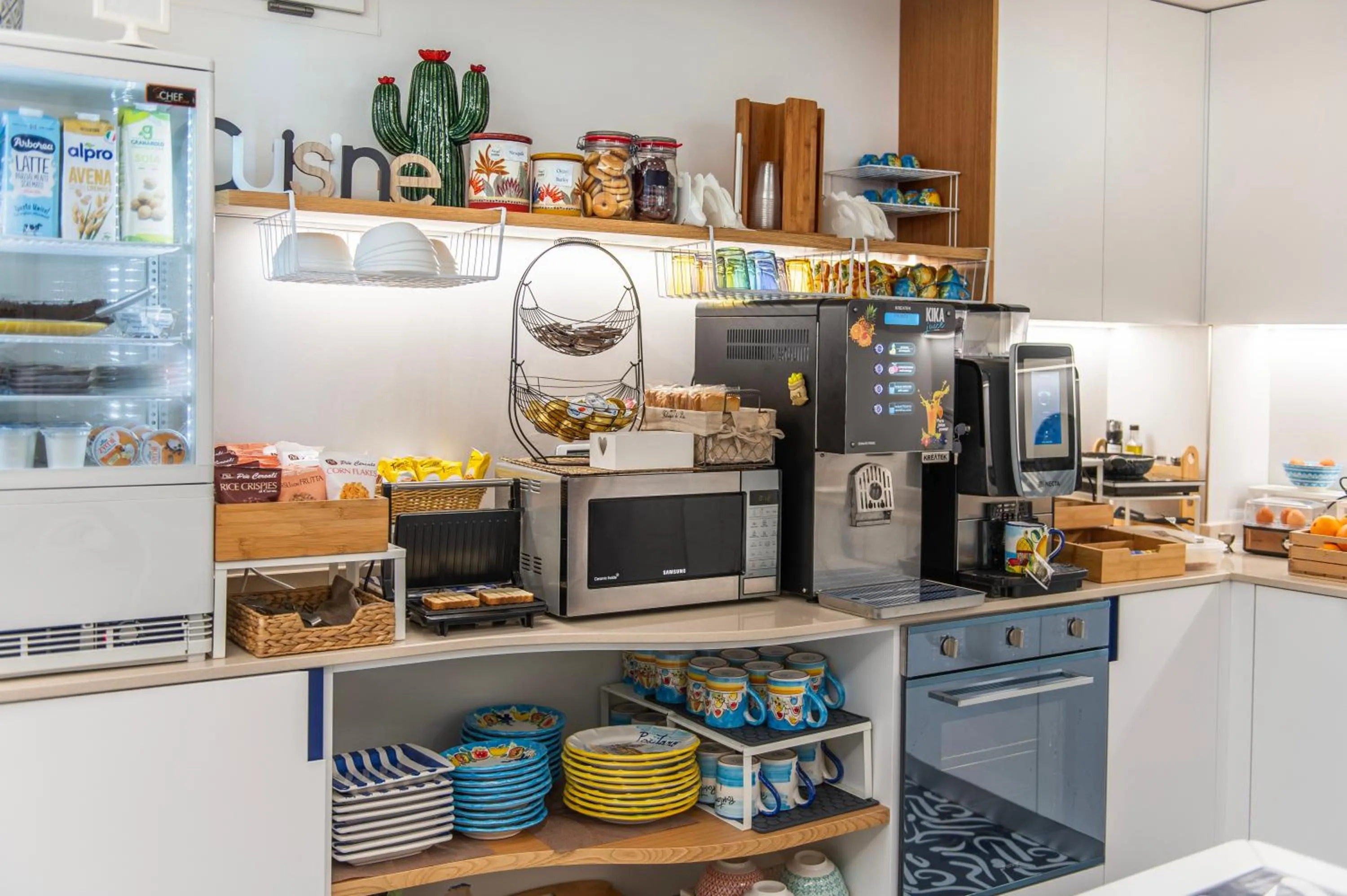 Coffee/tea facilities in B&B Sorrento Central