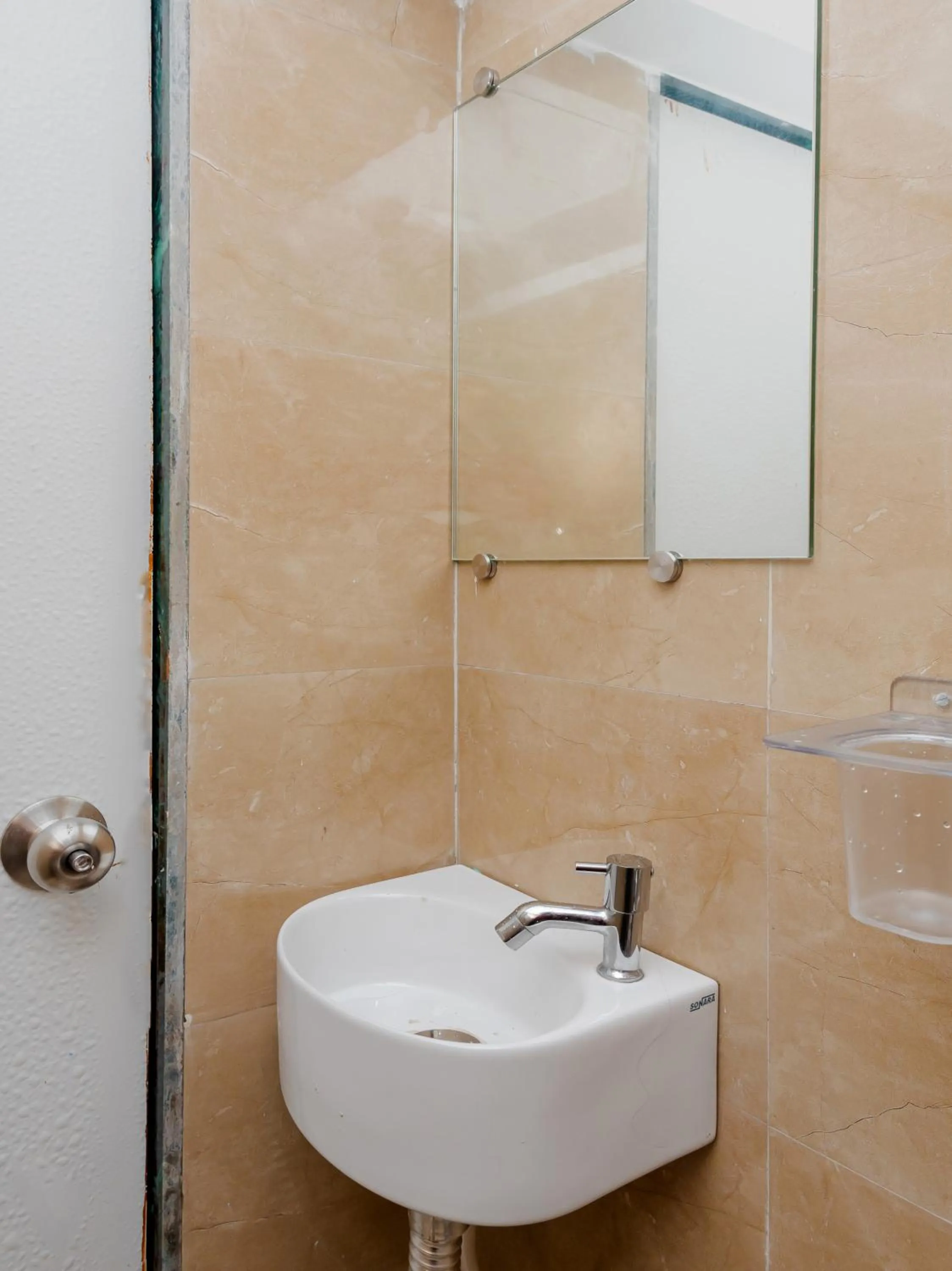 Shower in Hotel KGN Near CST Railway Station Mumbai and Haj House Mumbai Near Crawford Market Mumbai