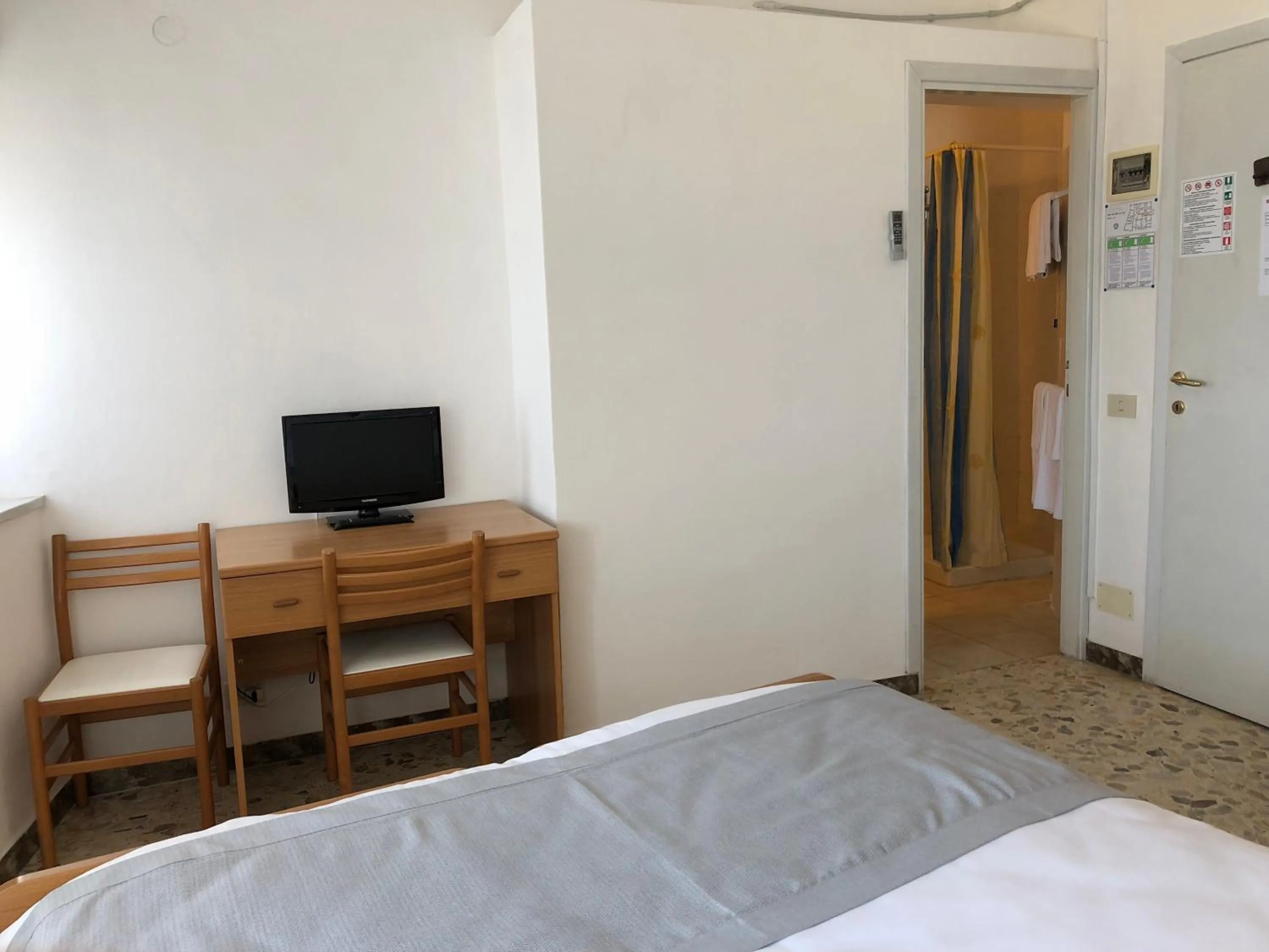 Photo of the whole room in Hotel Corallo Circeo