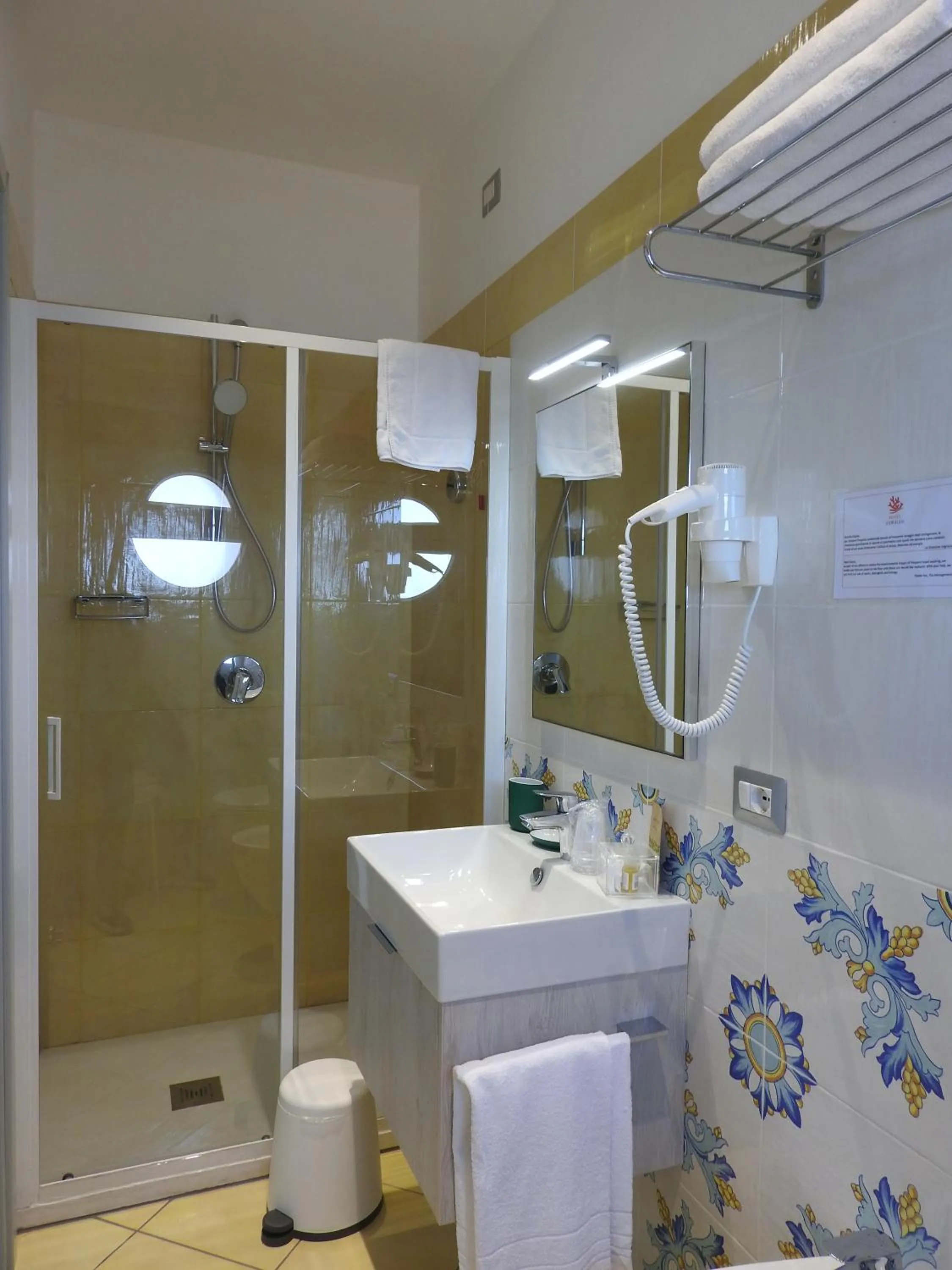 Bathroom in Hotel Corallo Circeo